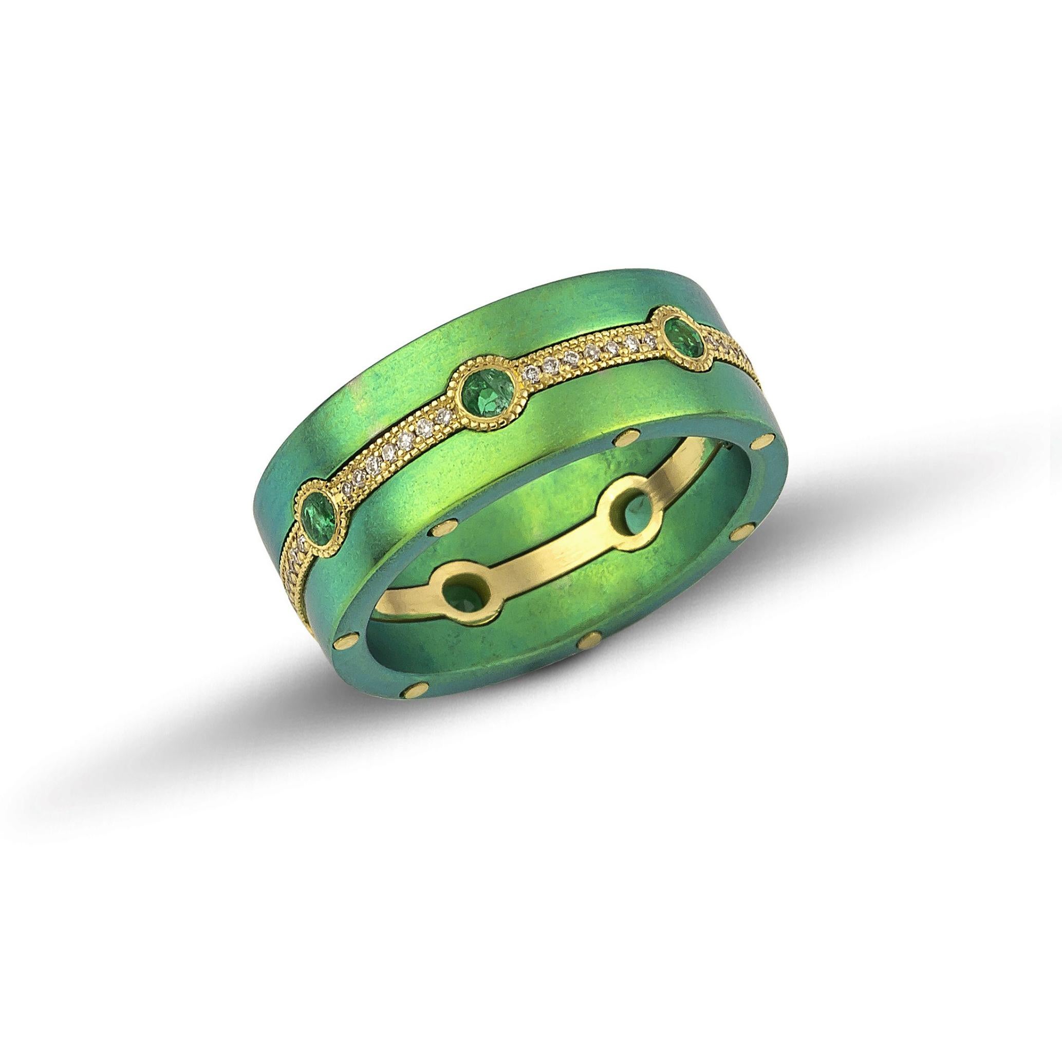 Round Cut Vasilis Giampouras Enchanted Emerald Titanium Band Ring For Sale