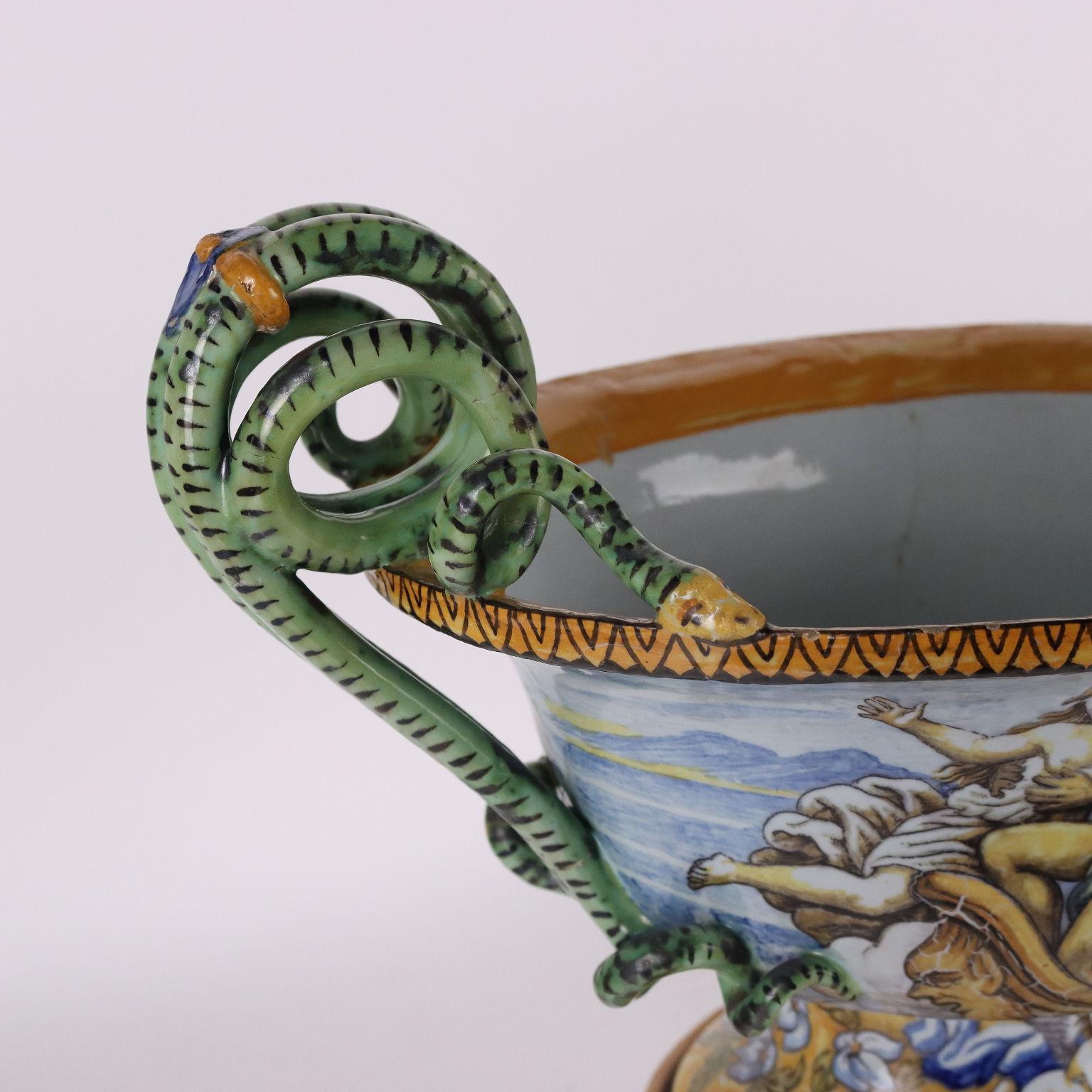 Autre Vase cratère en maïolique Manufacture de Naples Italie Fin du 19e siècle en vente