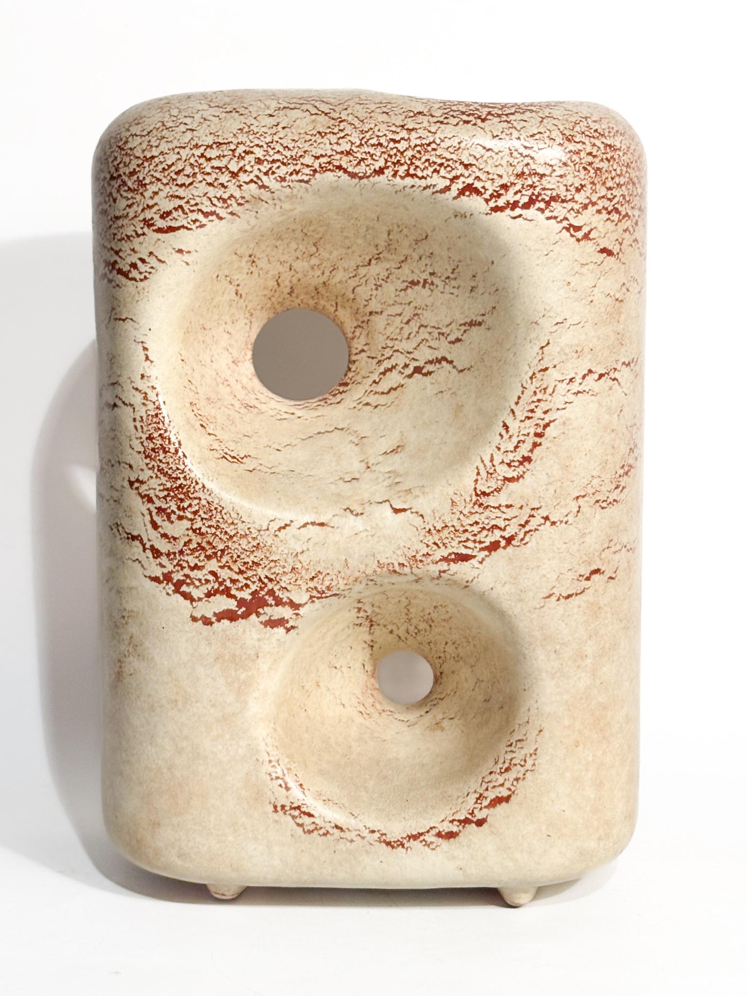 Vaso a Forma Astratta con Doppio Buco Anni 60 in vendita 6