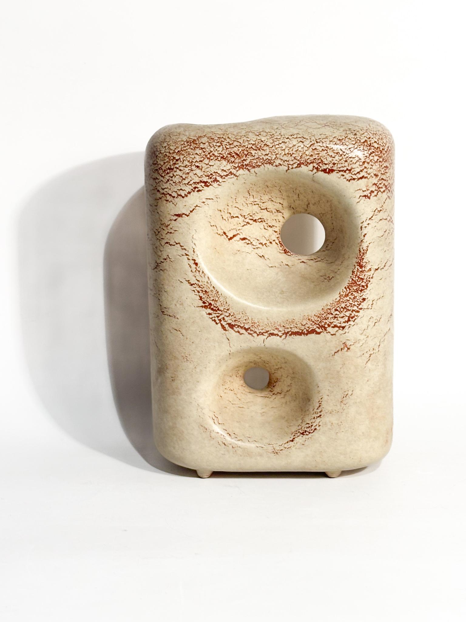 Ceramica Vaso a Forma Astratta con Doppio Buco Anni 60 in vendita