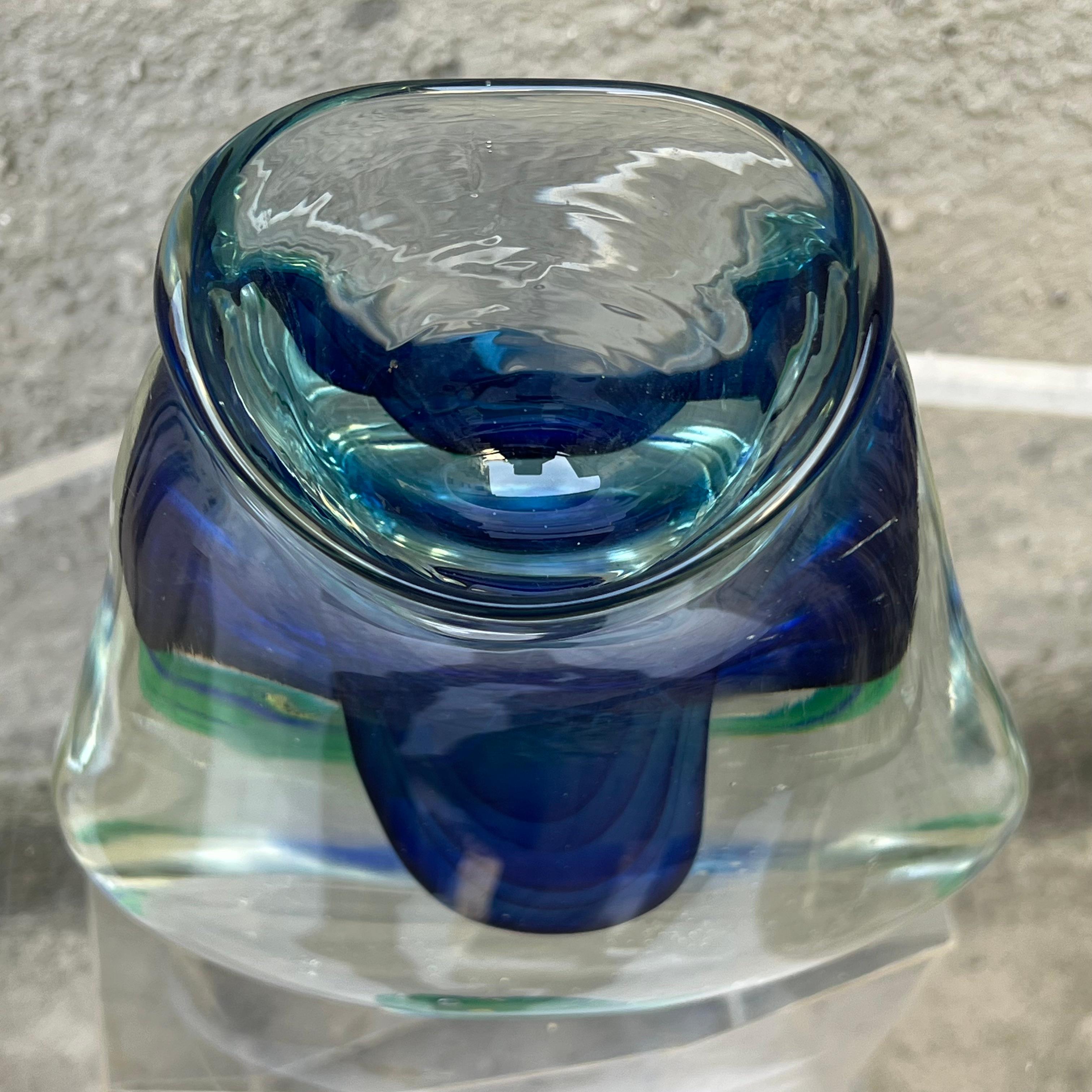 Submerged Glass Aquarium Vase - Attr. to Flavio Poli - Murano Italy - 1960s For Sale 6