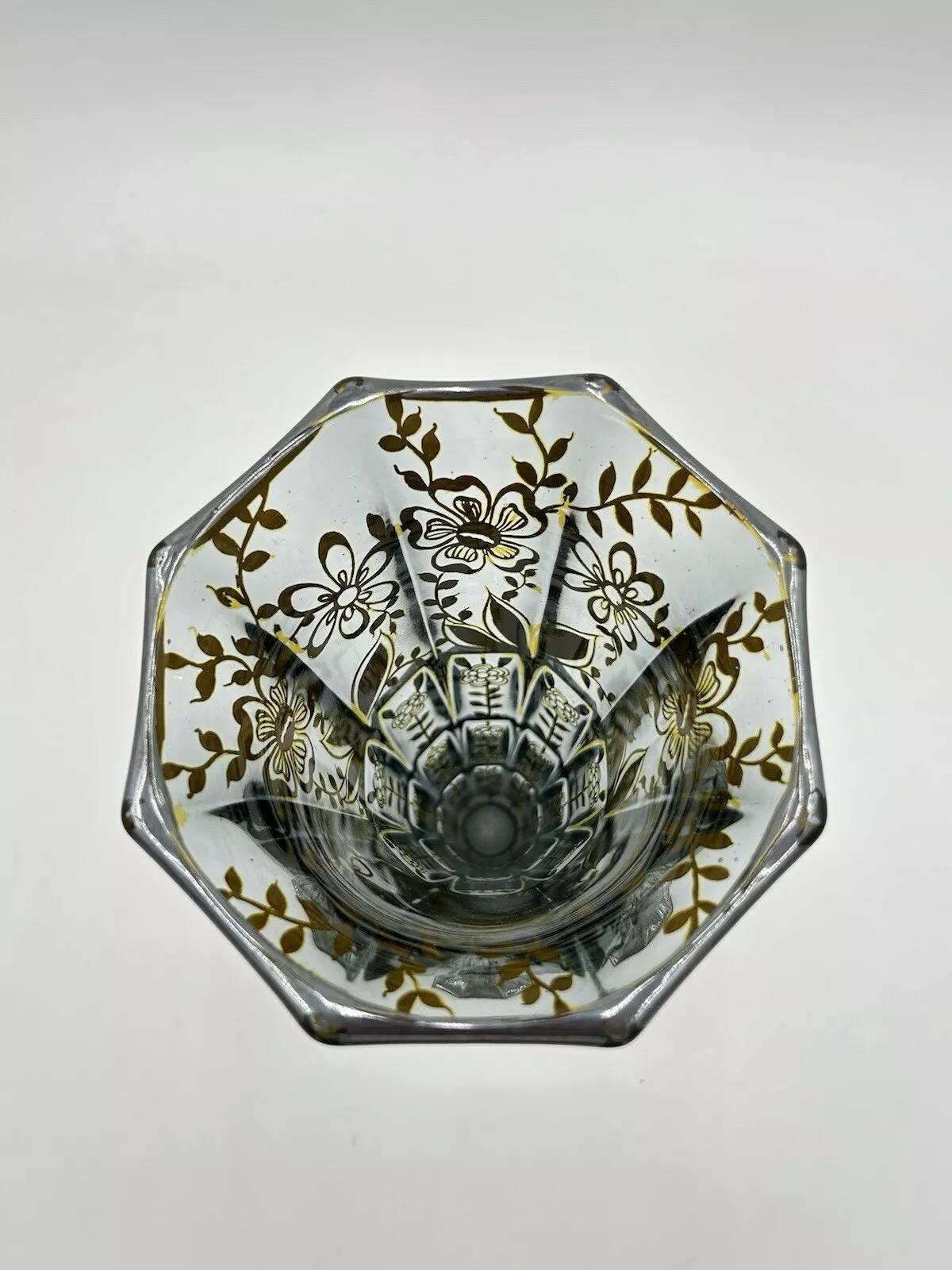 Mid-20th Century Vaso Art Dèco In Vetro Decoro Argento Overlay American 1930’s in vendita