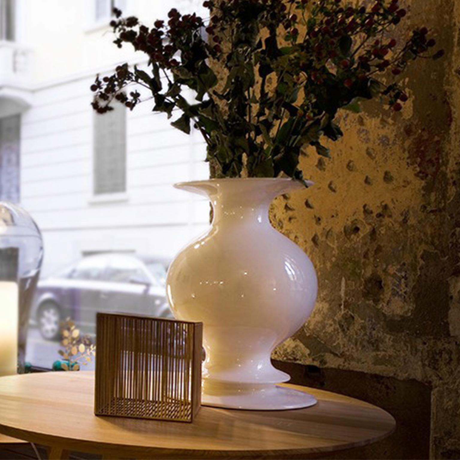 Contemporary Vaso Bianco, Ceramic White Vase by Michele De Lucchi For Sale