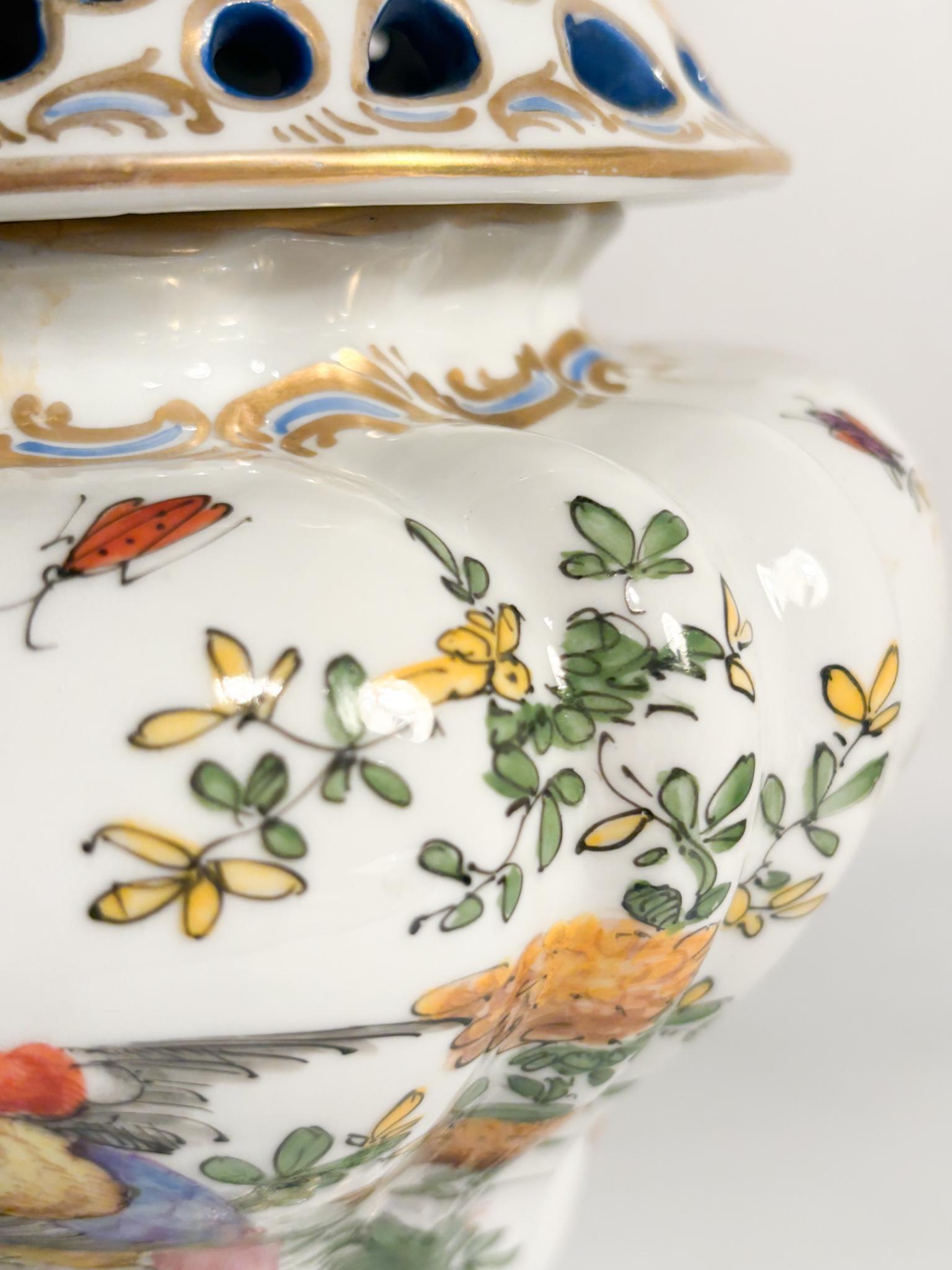 Vaso Brucia Profumo in Porcellana Francese Dipinto a Mano Anni 20 in vendita 12