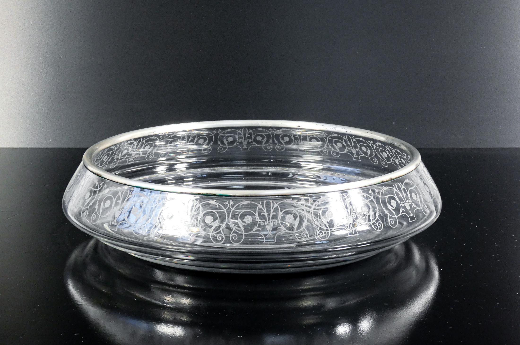 French Centerpiece vase, fruit bowl BACCARAT decoration Rohan silver rim 800 For Sale