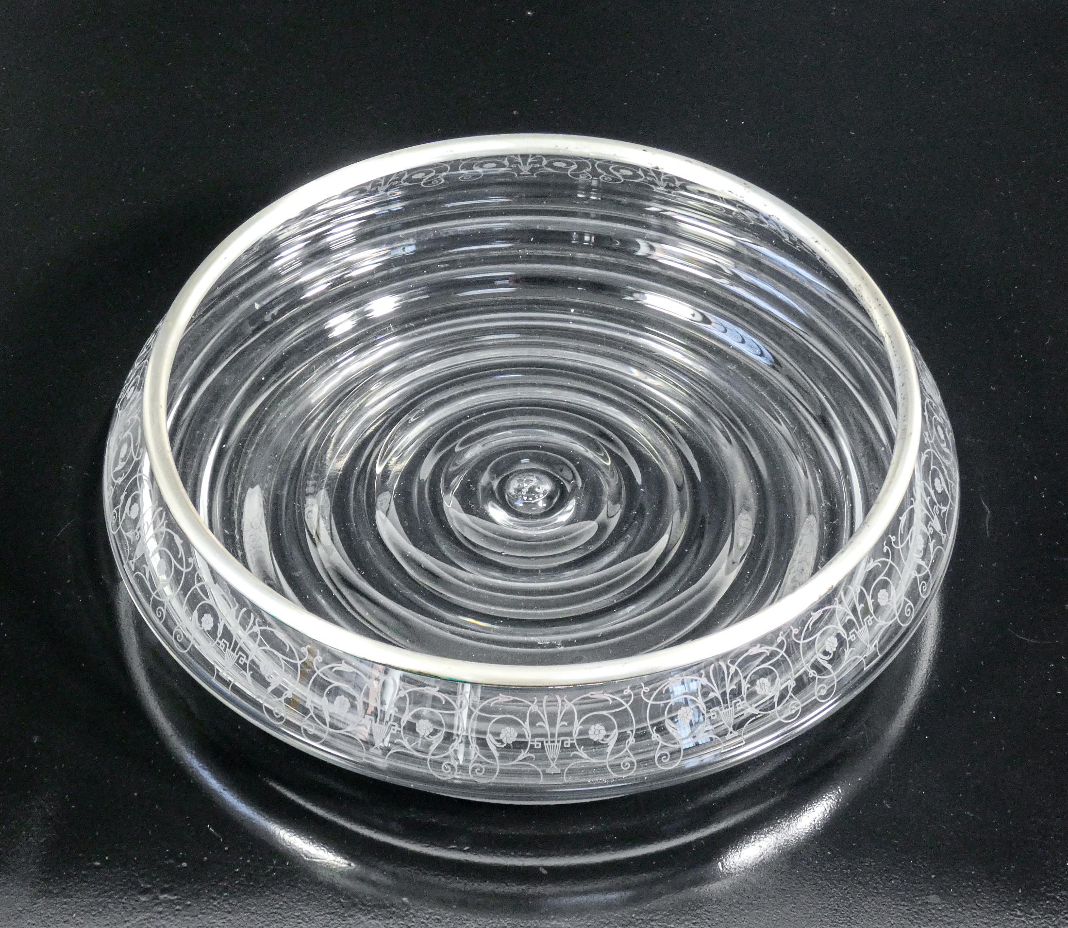 Late 20th Century Centerpiece vase, fruit bowl BACCARAT decoration Rohan silver rim 800 For Sale