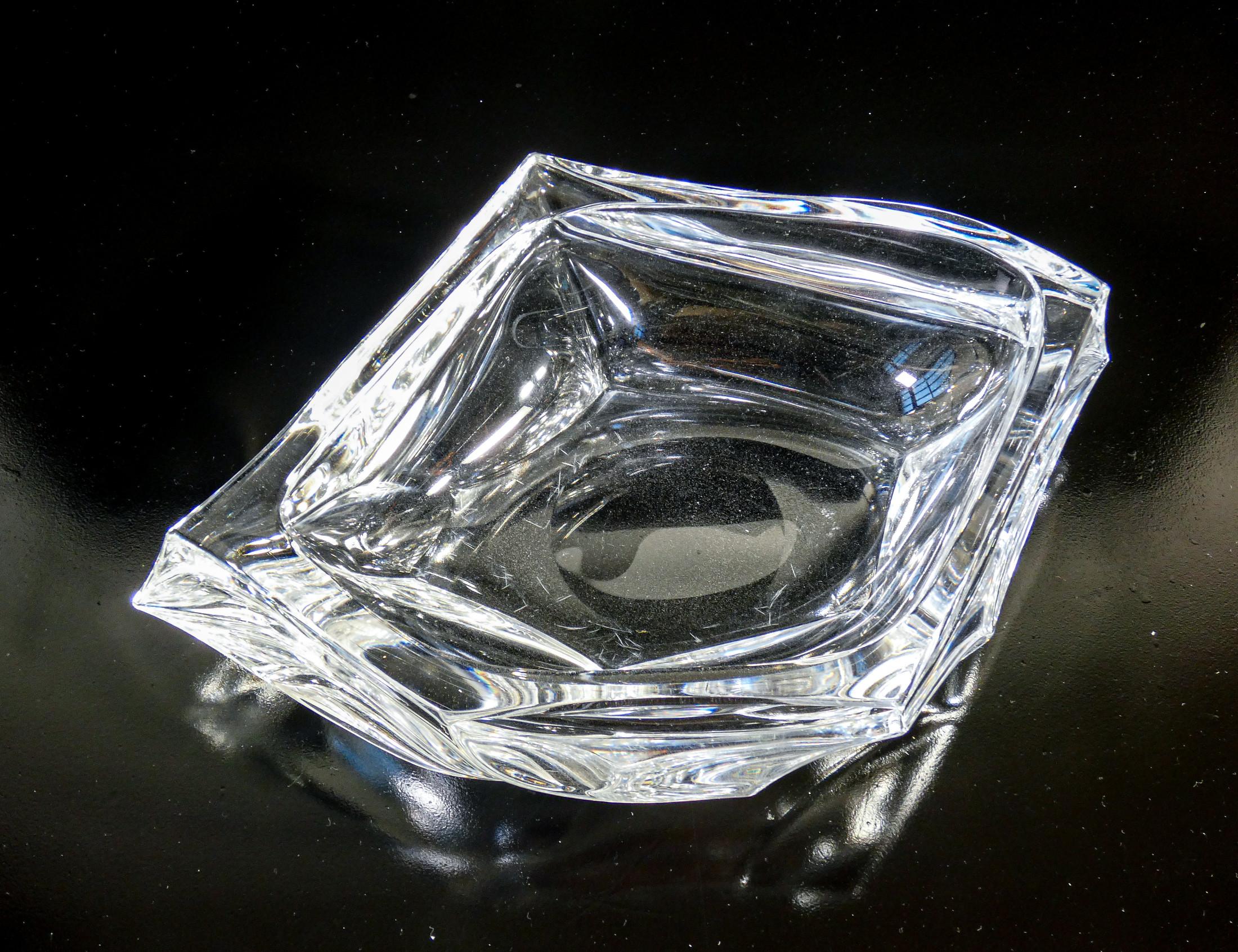 Centerpiece vase, crystal tray signed DAUM. France, XXth c. In Good Condition For Sale In Torino, IT