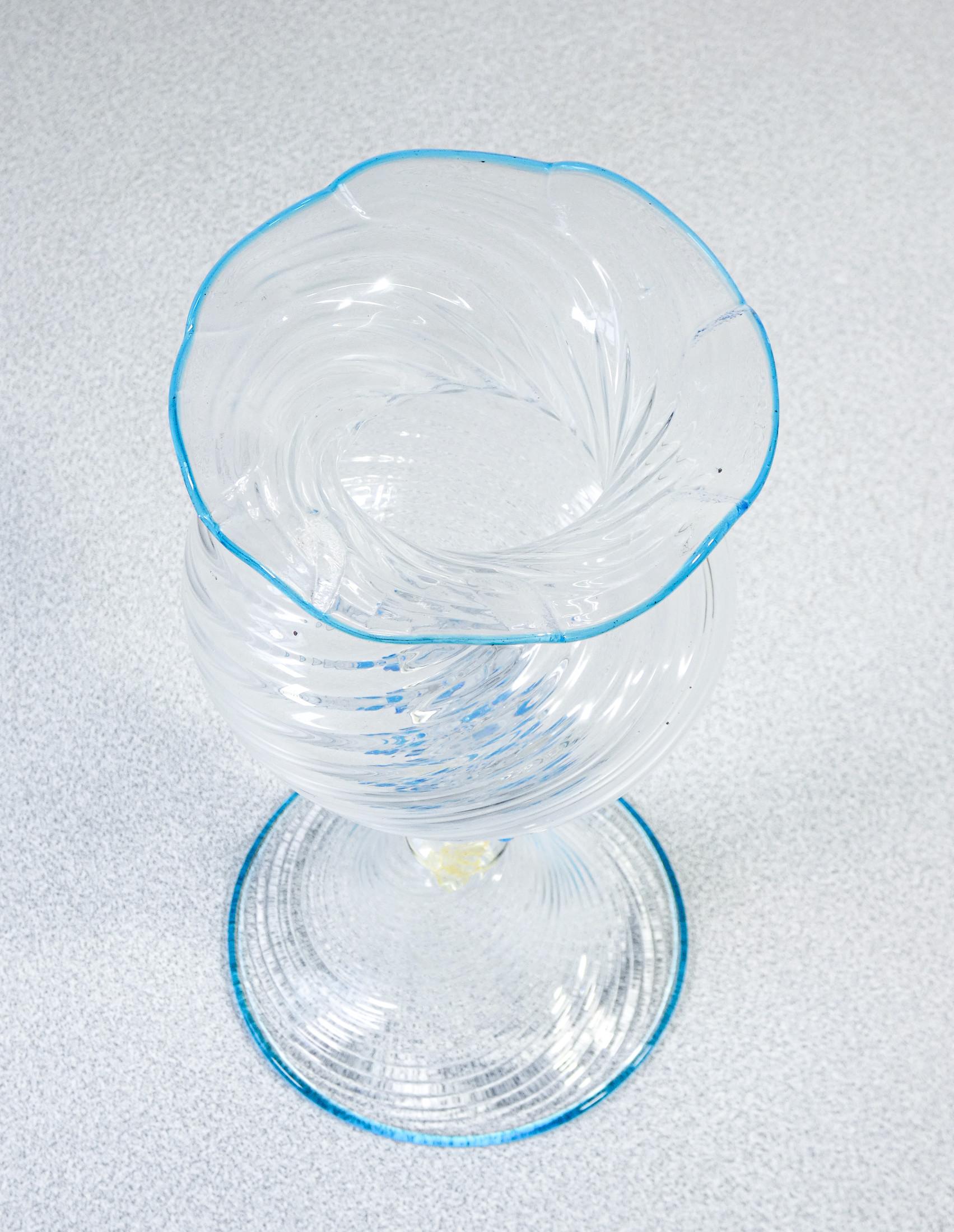 Mid-20th Century Vaso, coppa in vetro soffiato di Murano. Anni 60 in vendita