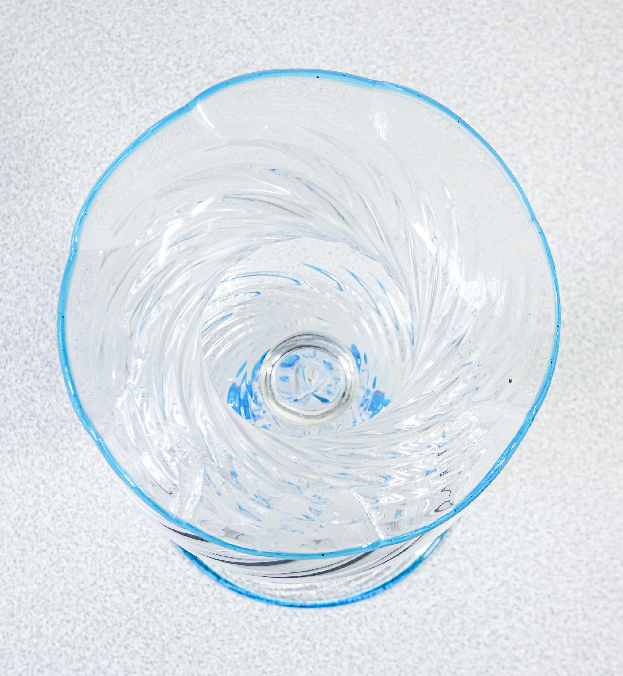Vetro Vaso, coppa in vetro soffiato di Murano. Anni 60 in vendita