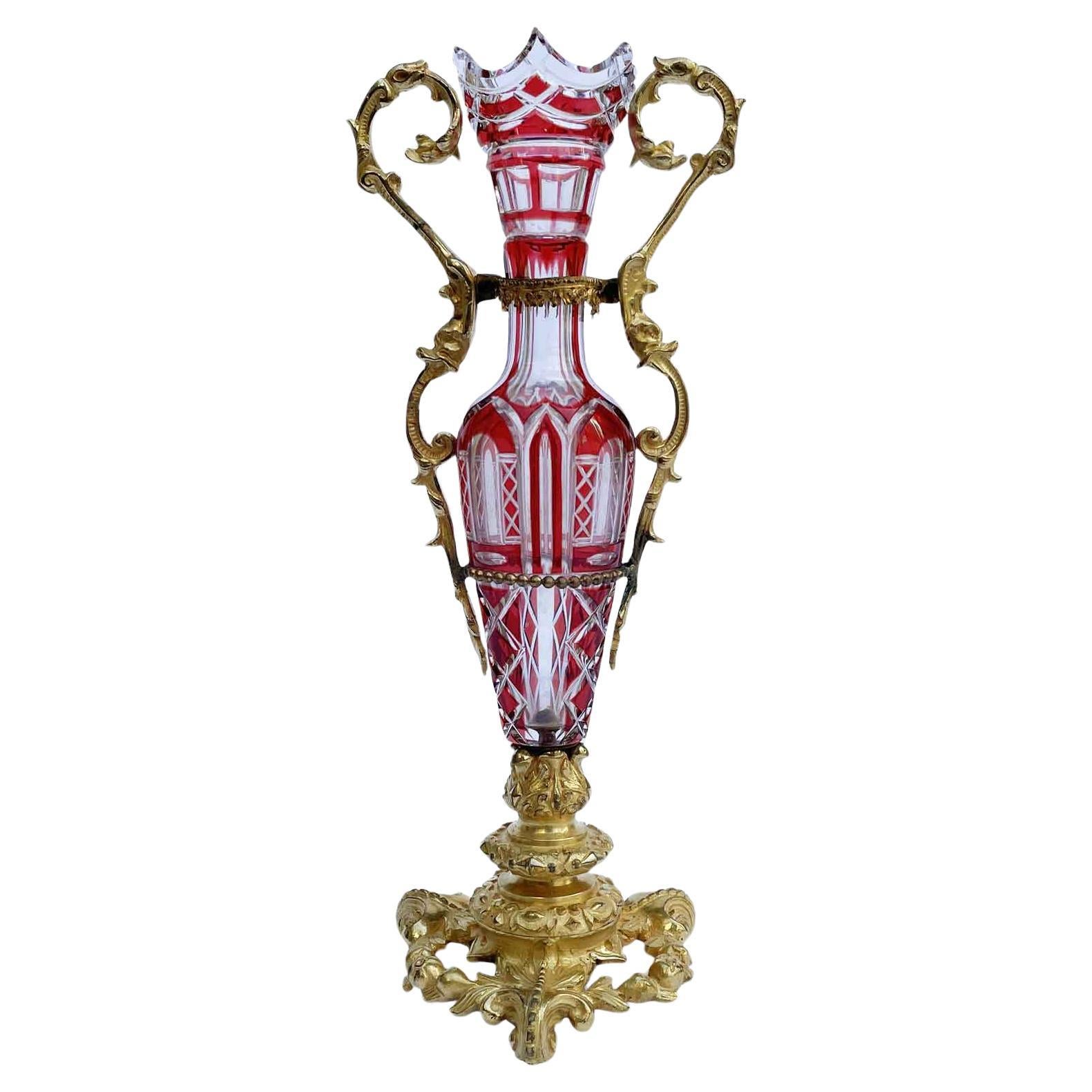 Vaso Da Fiori Italiano Bronzo Dorato e Cristallo Trasparente e Rubino 1890 For Sale