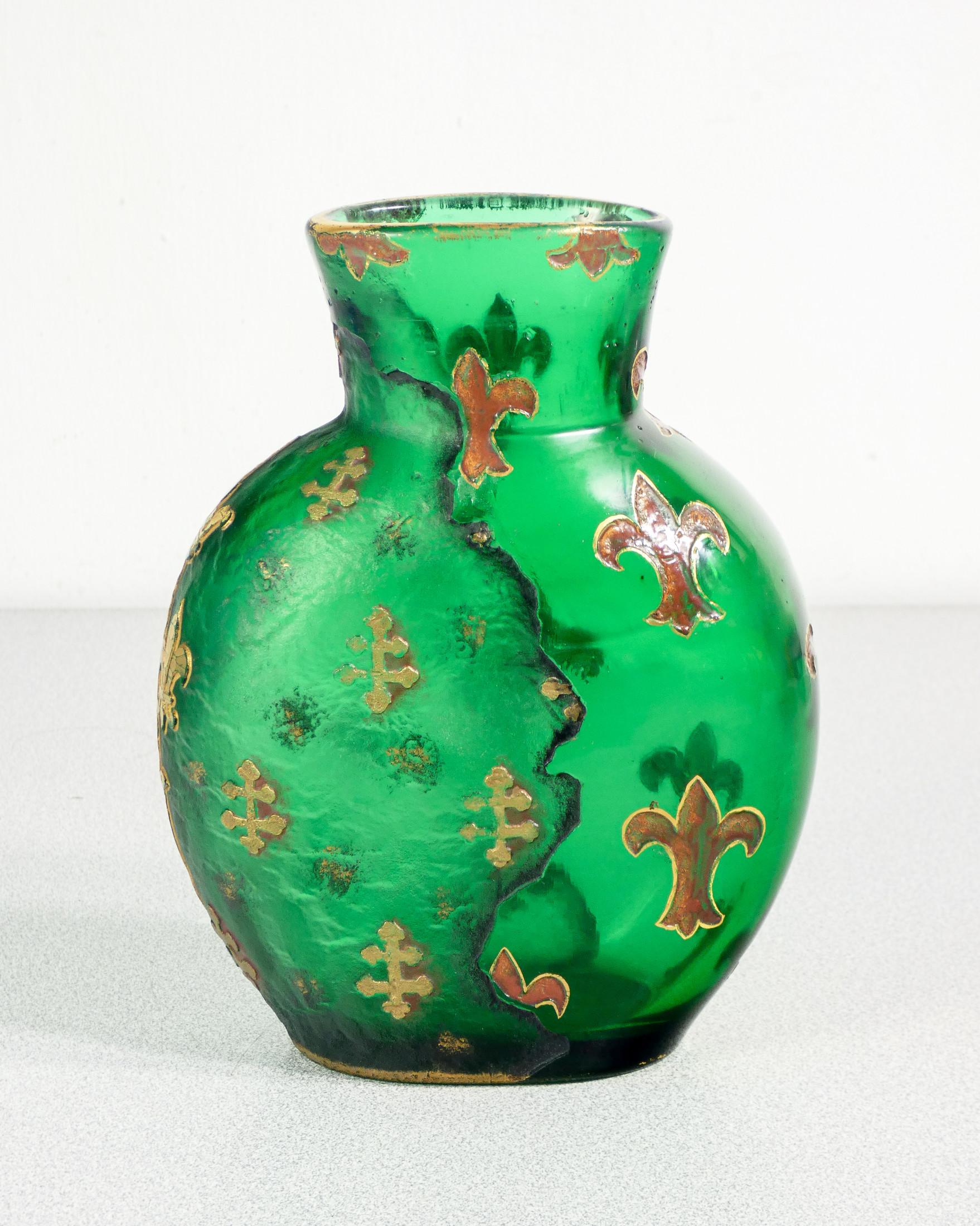 Vase DAUM Frères en verre soufflé et gravé à l'acide. Nancy, fin du XIXe siècle en vente 3