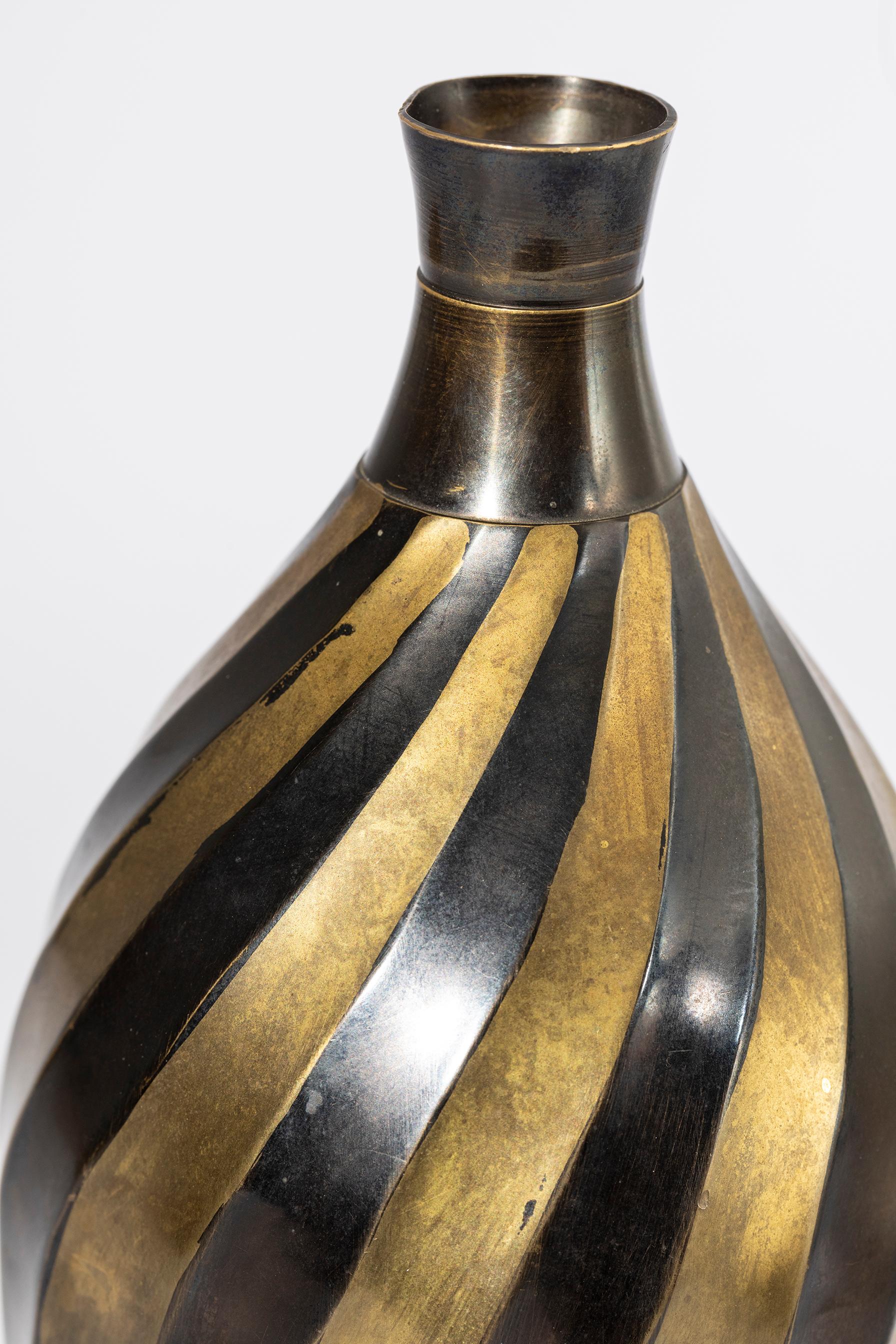 Deco-Vase, französische Herstellung, 1920er Jahre (Emailliert)
