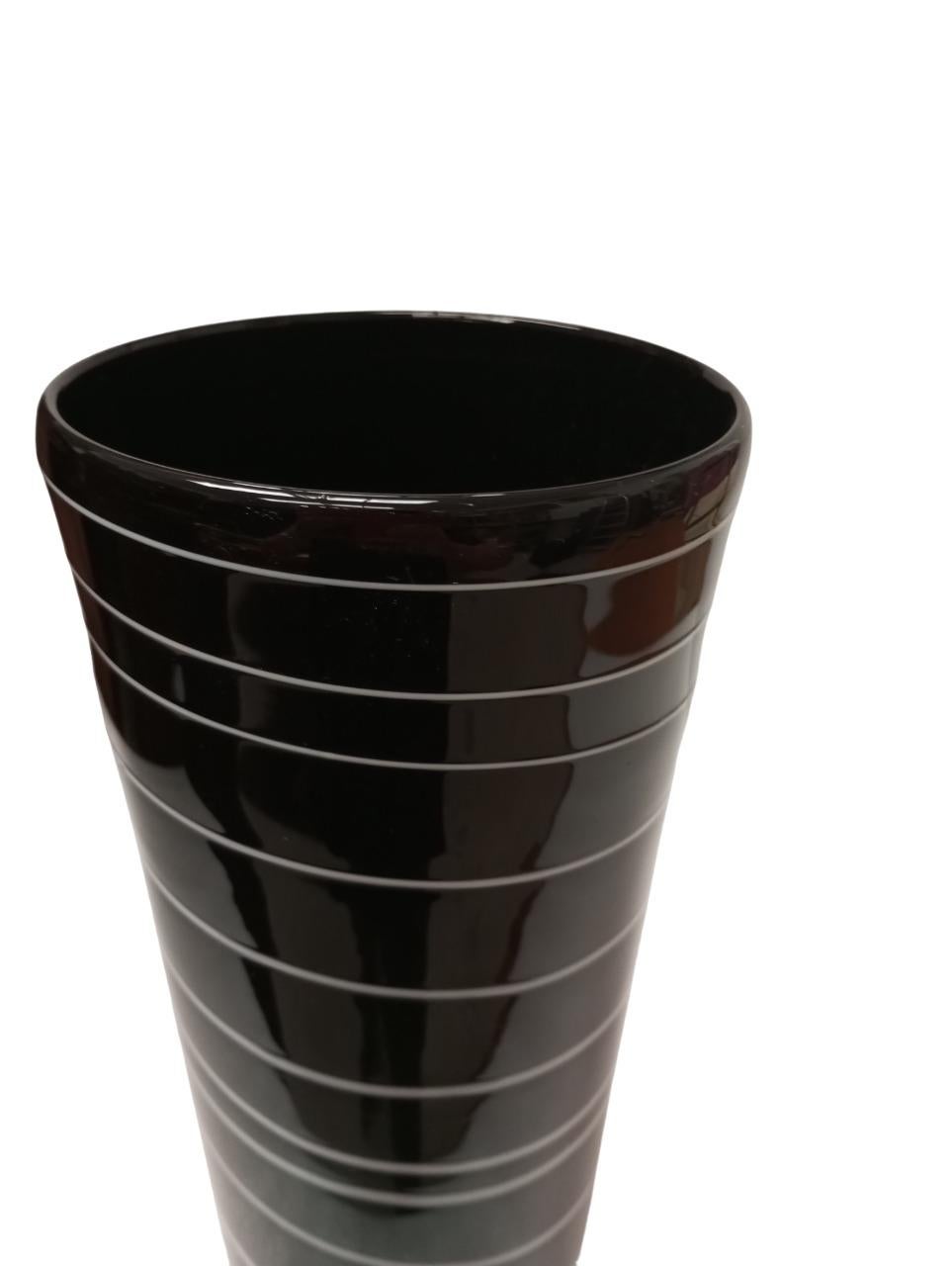 Vaso decorativo in vetro di Murano, Venezia Italia anni '90 (Ende des 20. Jahrhunderts) im Angebot