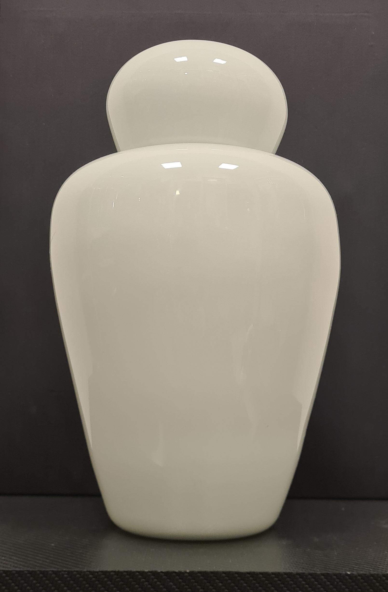 Vase from the Cinesi series by Tobia Scarpa for Venini In Excellent Condition For Sale In Torino, IT