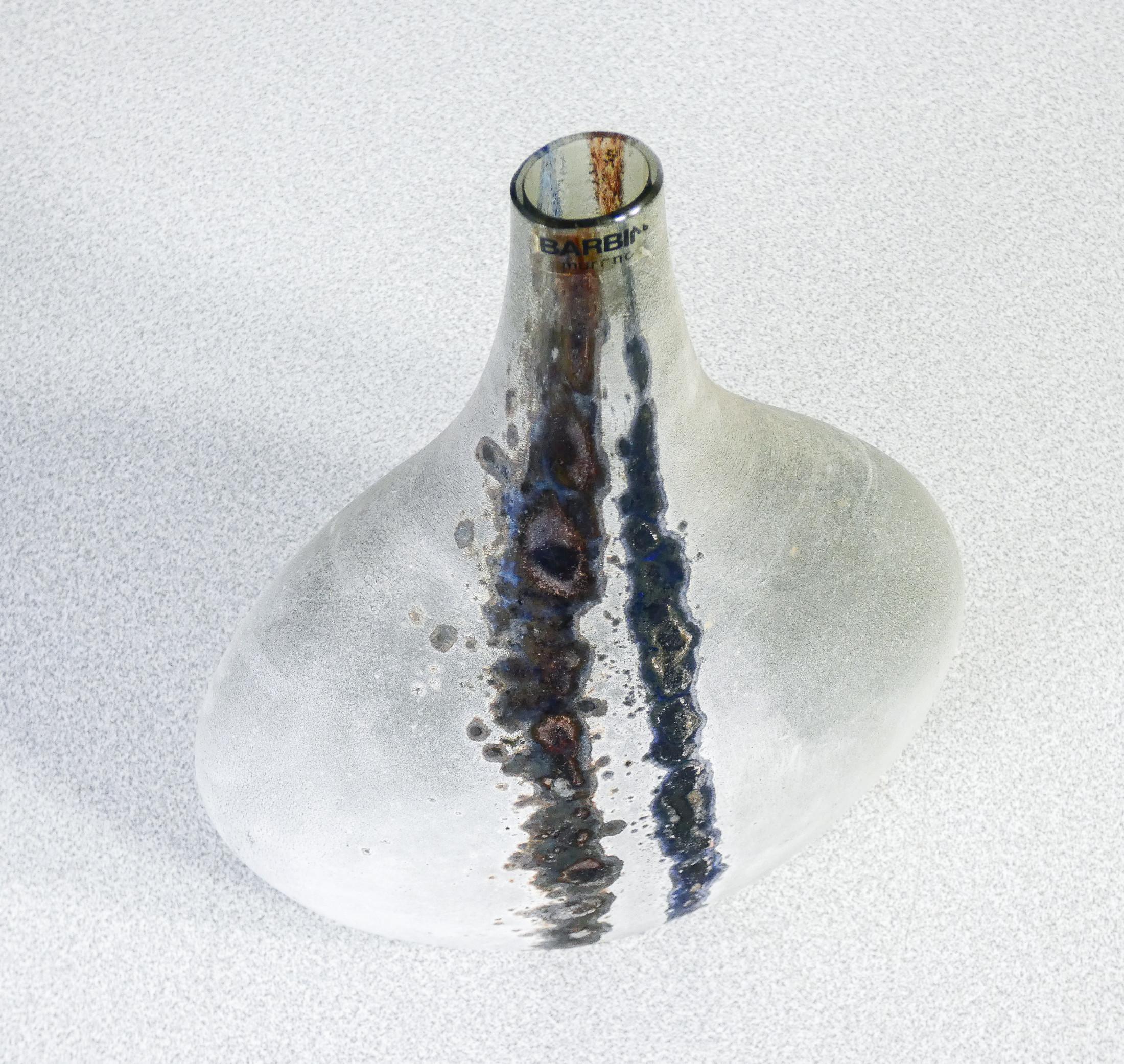 Vase from the Scavo series in blown sonorous glass, design Alfredo BARBINI. Murano For Sale 4