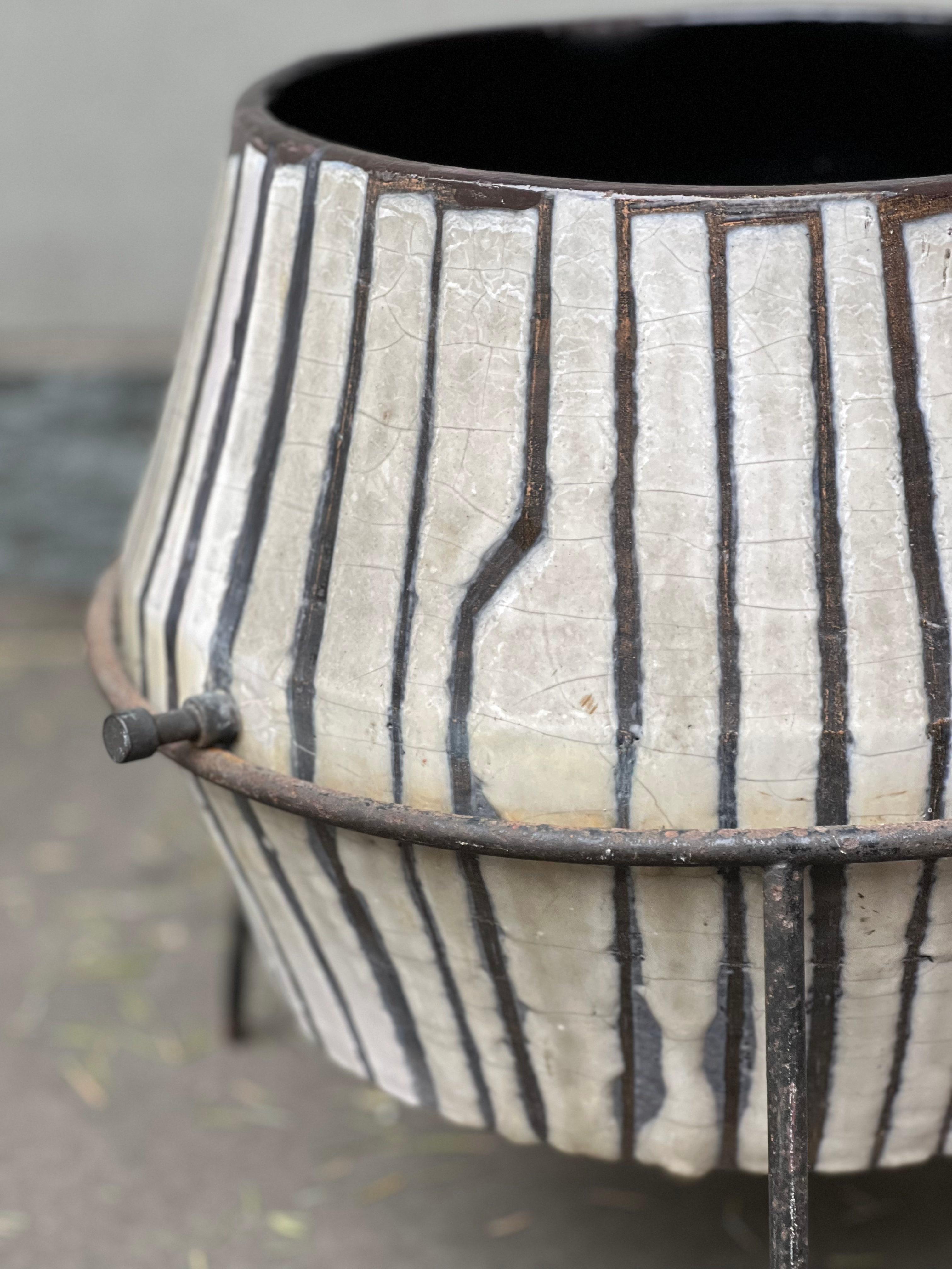 Vaso Design in Ceramica, Victor Cerrato, Area Torinese, Design Vase 3