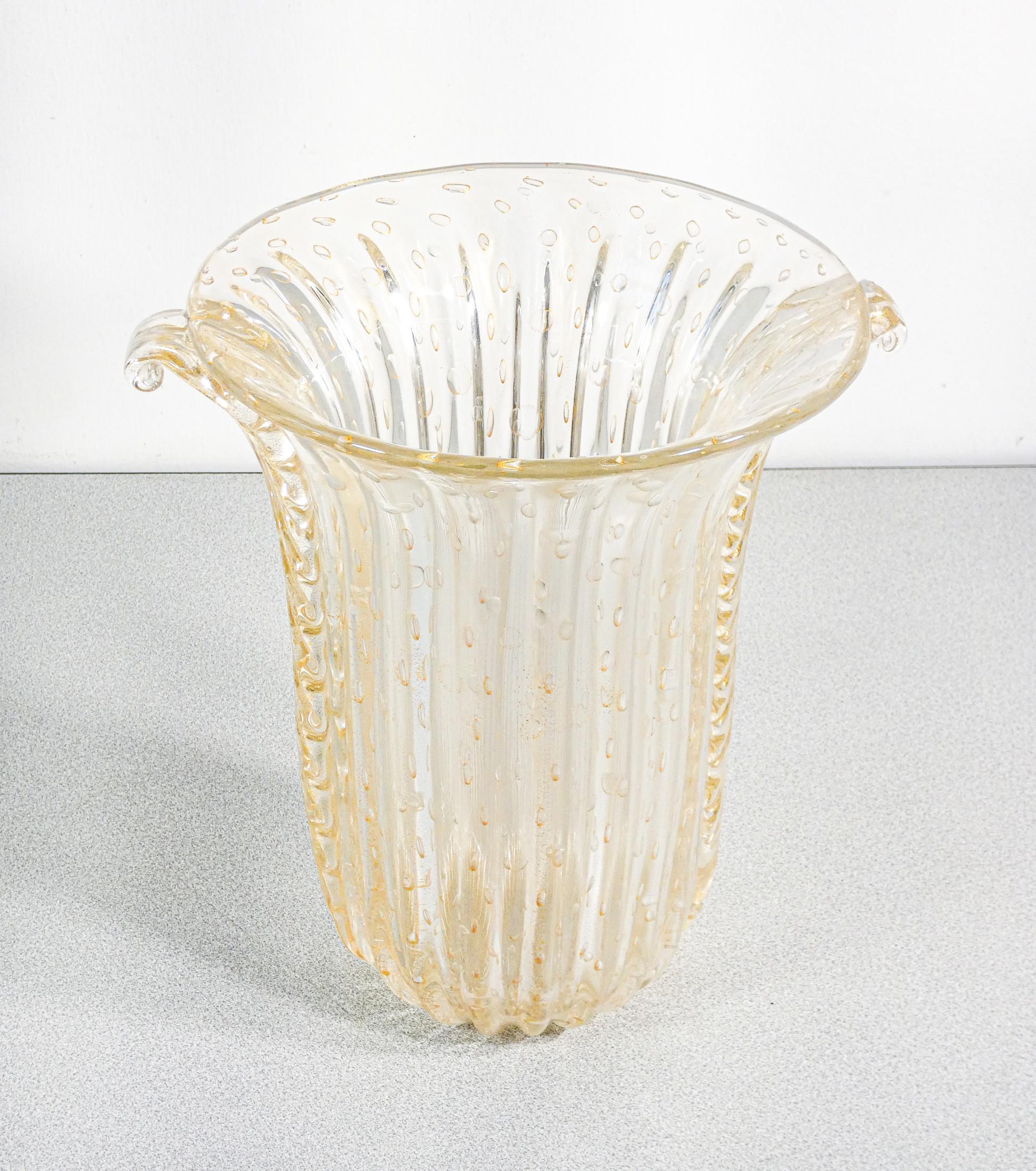 Vaso design TOSO Murano, vetro soffiato trasparente bullicante, cordonato In condizioni ottime in vendita a Torino, IT