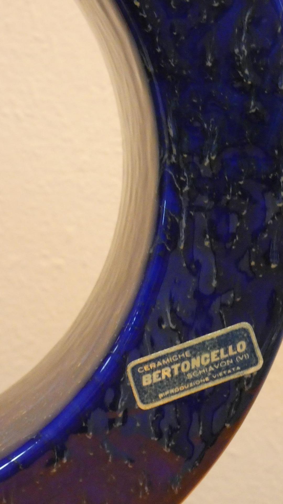 Vase und Aschenbecher von Bertoncello Ceramiche d'Arte, 1970er Jahre, 2er-Set (Italian) im Angebot