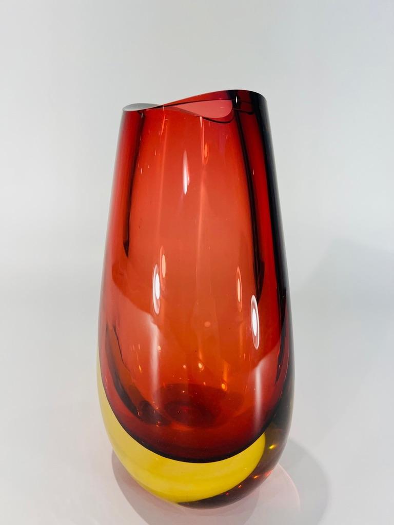  Vaso en vidrio de Murano atribuido a Seguso Vetri dArte c 1950 Hecho a mano en venta