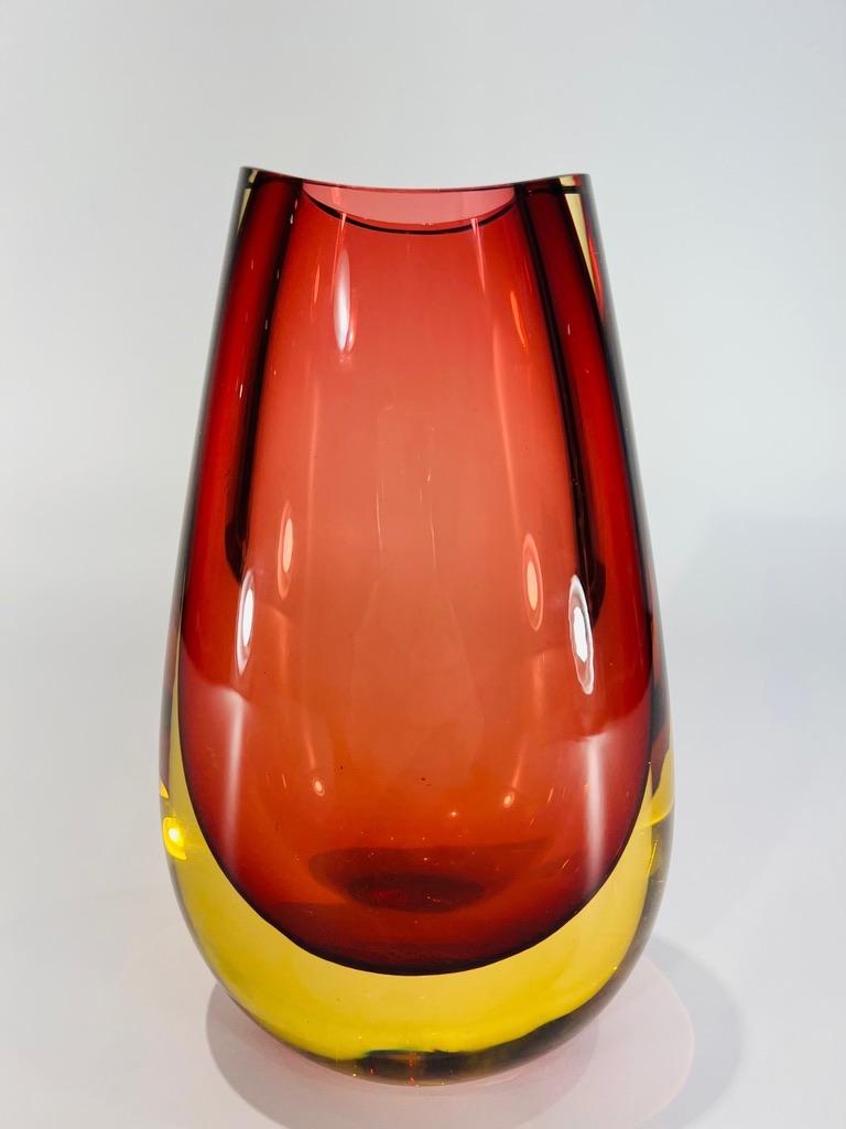  Vaso en vidrio de Murano atribuido a Seguso Vetri dArte c 1950 en Bueno estado para la venta en Rio De Janeiro, RJ