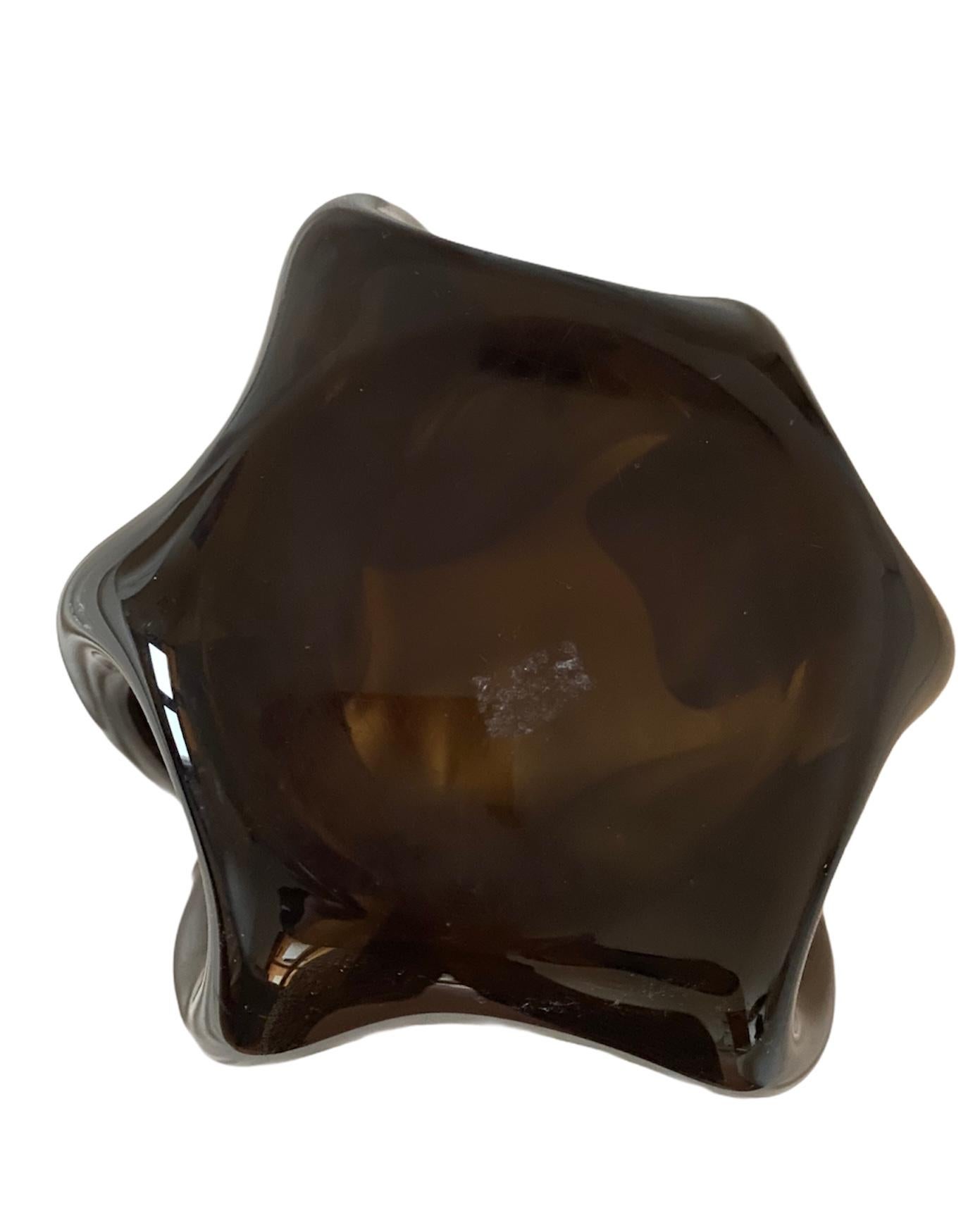 Vaso Fazzoletto di Luigi Massoni per Guzzini - anni '70 For Sale 1