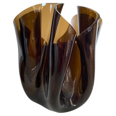 Vaso Fazzoletto di Luigi Massoni per Guzzini - anni
70