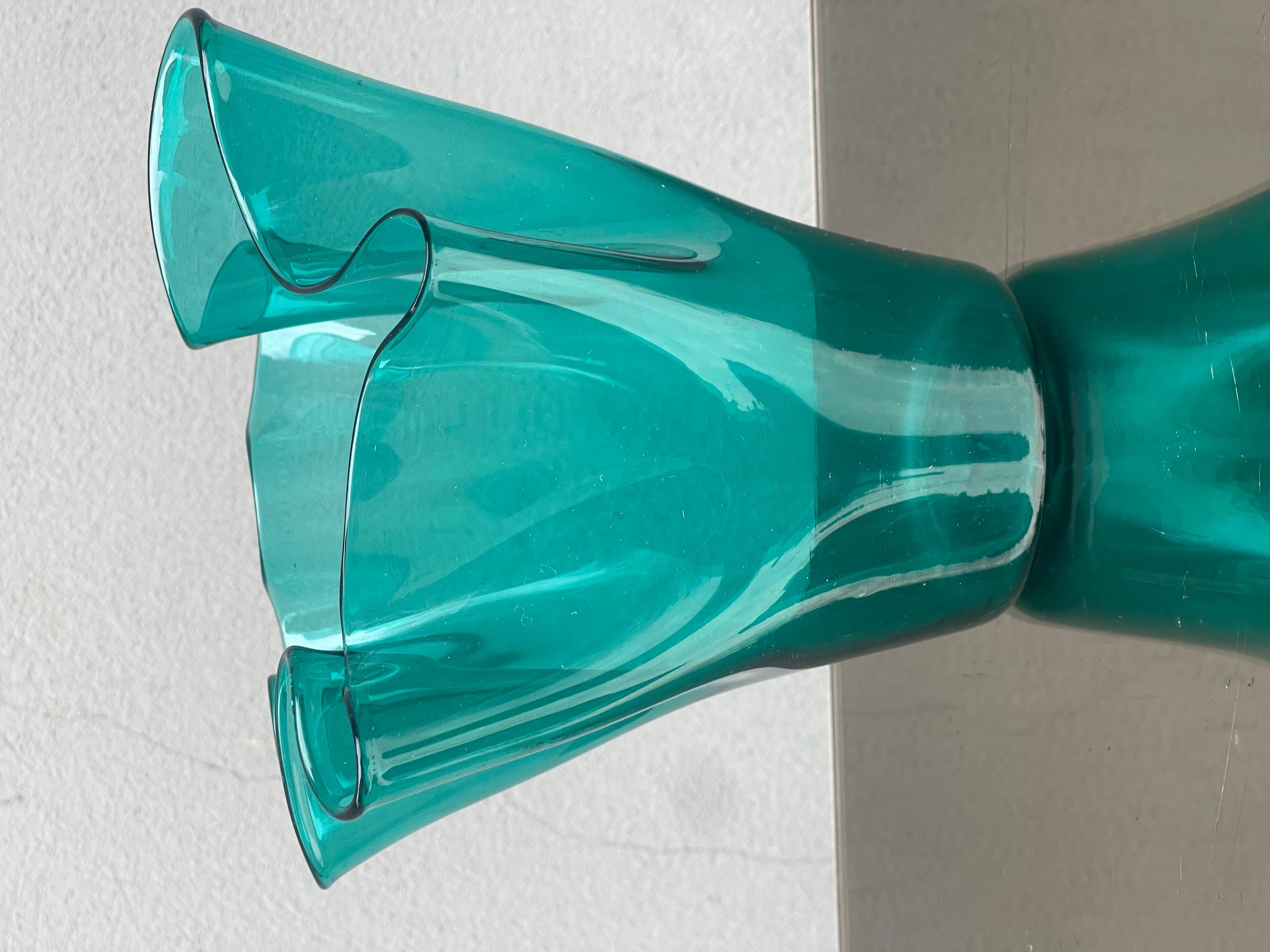Vaso Fazzoletto in Vetro di Murano anni 50 - vetro soffiato - mid century In condizioni ottime in vendita a Milano, MI