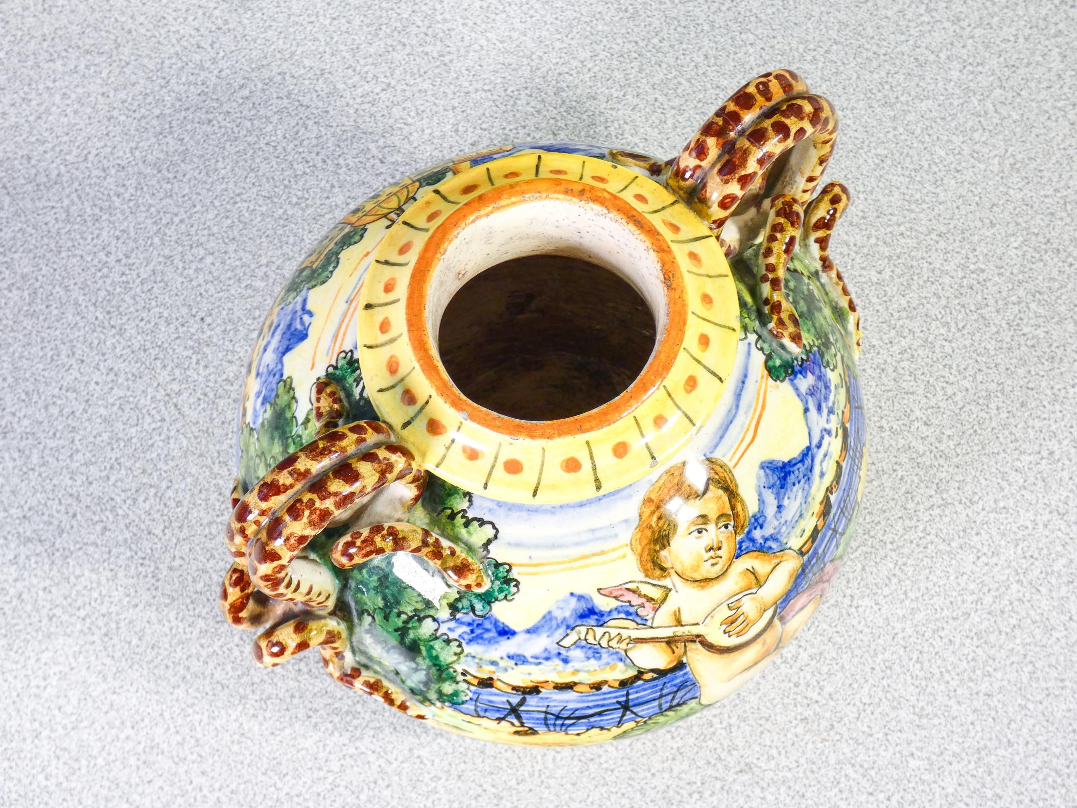 Vaso in ceramica di ALBISOLA dipinto a mano, con anse a serpente. Albisola, 1800 1