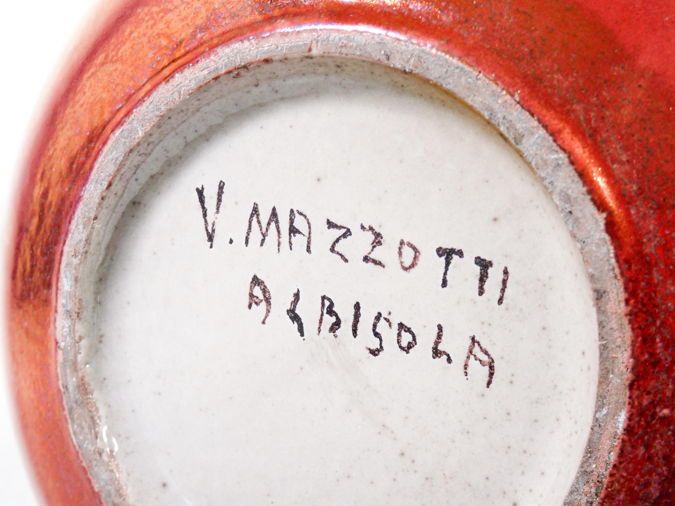 Ceramic vase signed Vittoria MAZZOTTI, decorated with lustre. Albisola, 1960s For Sale 2
