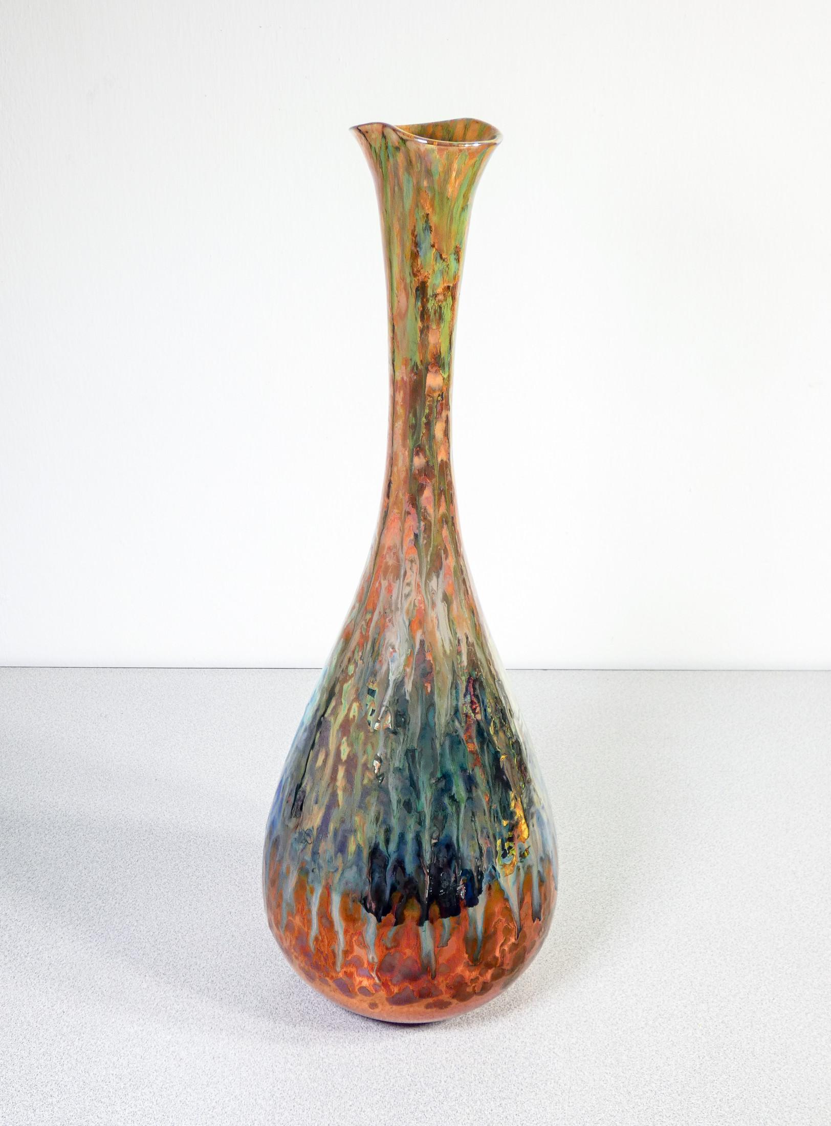 Cermic vase signed
Vittoria MAZZOTTI,
enameled and decorated
lustre.
Albisola Italy,
Mid-twentieth century

ORIGIN
Albisola, Italy

PERIOD
Mid-twentieth century

AUTHOR
Vittoria MAZZOTTI
(Albisola 1907-1985), daughter of Giuseppe Mazzotti and sister