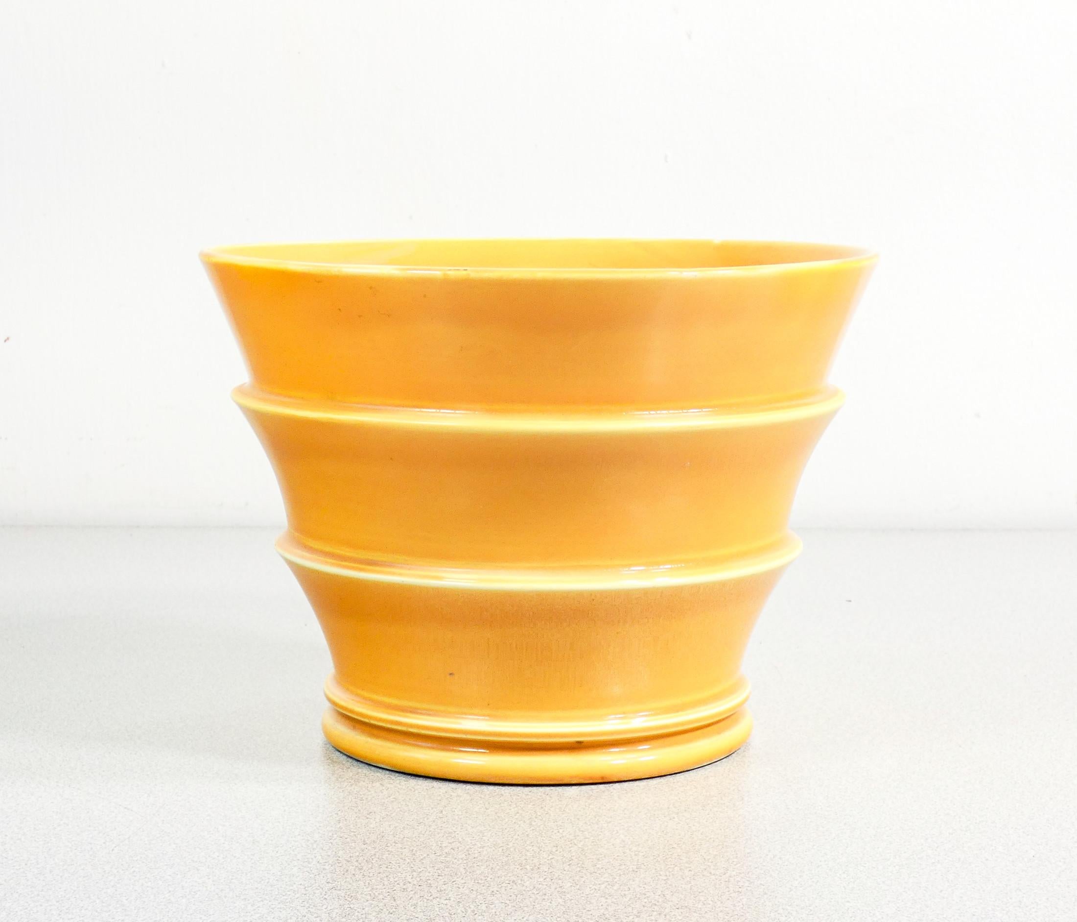 Mid-20th Century Vaso in ceramica smaltata, design di Guido ANDLOVITZ per LAVENIA. Anni 30 in vendita