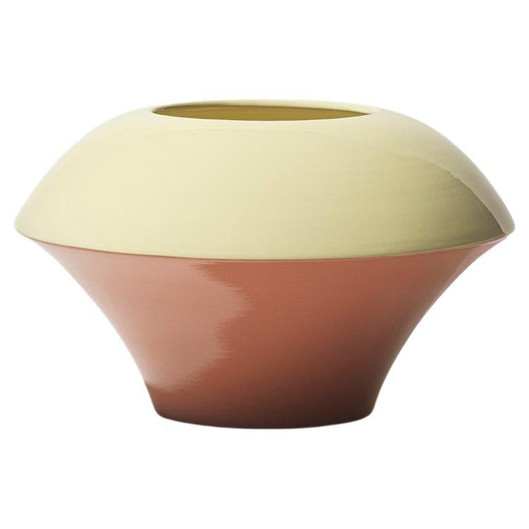"Trottola", vaso in ceramica a ruota, smalto giallo e terra di Siena, Gatti 1928 Faenza