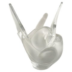 Vaso in Cristallo di Lalique "Sylvie" con Due Colombe Intrecciate Anni 80