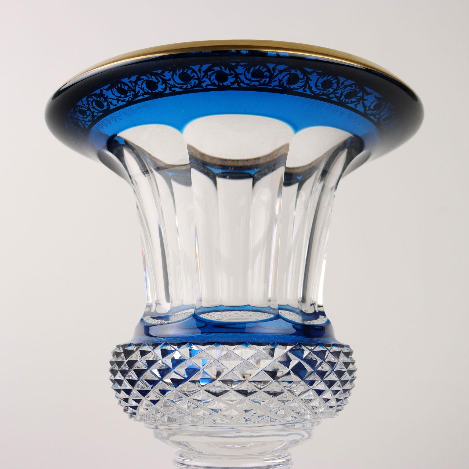 Vase en cristal Saint Louis France Seconde moitié du 20ème siècle Bon état à Milano, IT