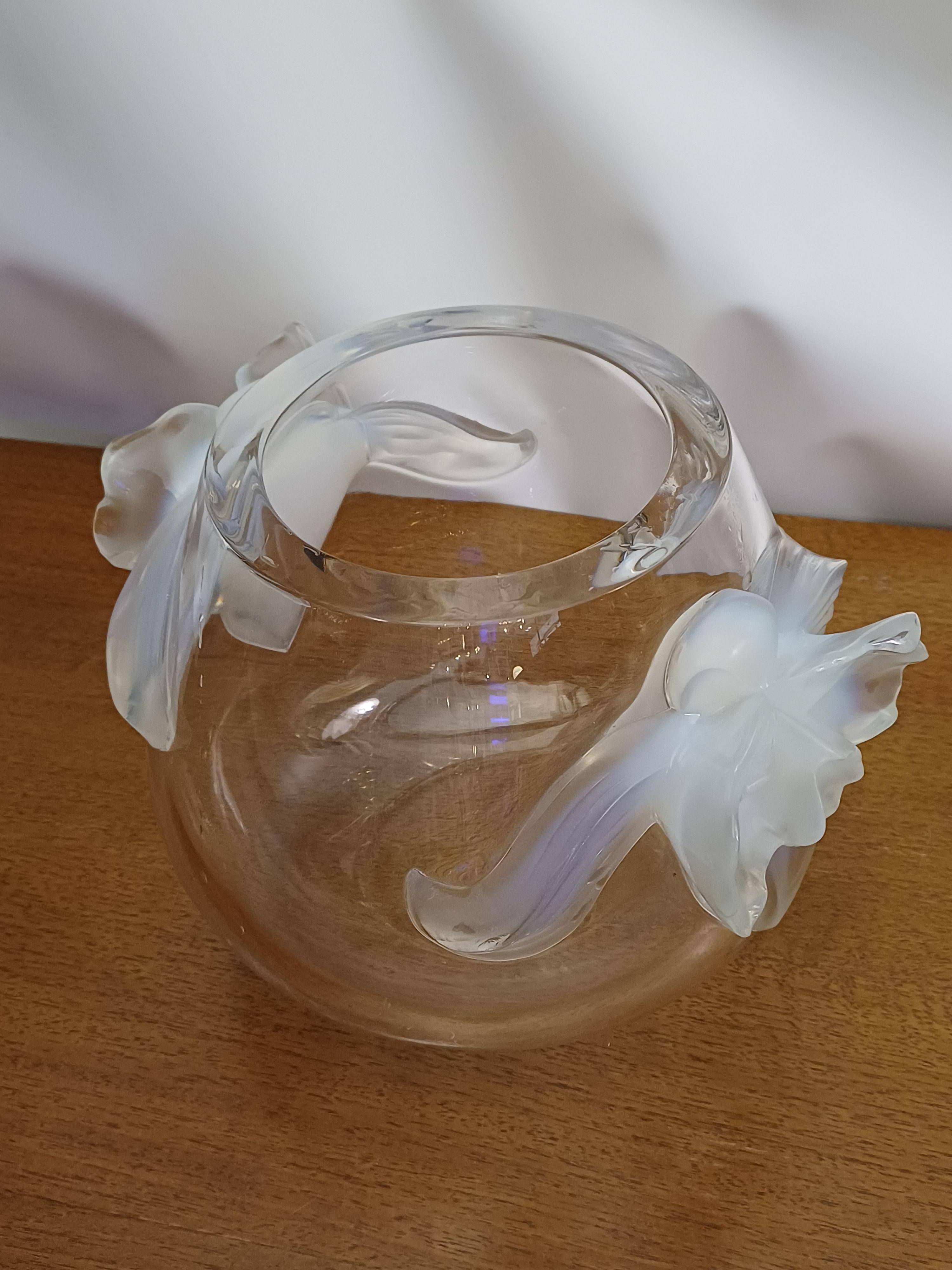 Lalique France transparent crystal vase model Orchid In Good Condition In Torino, Piemonte