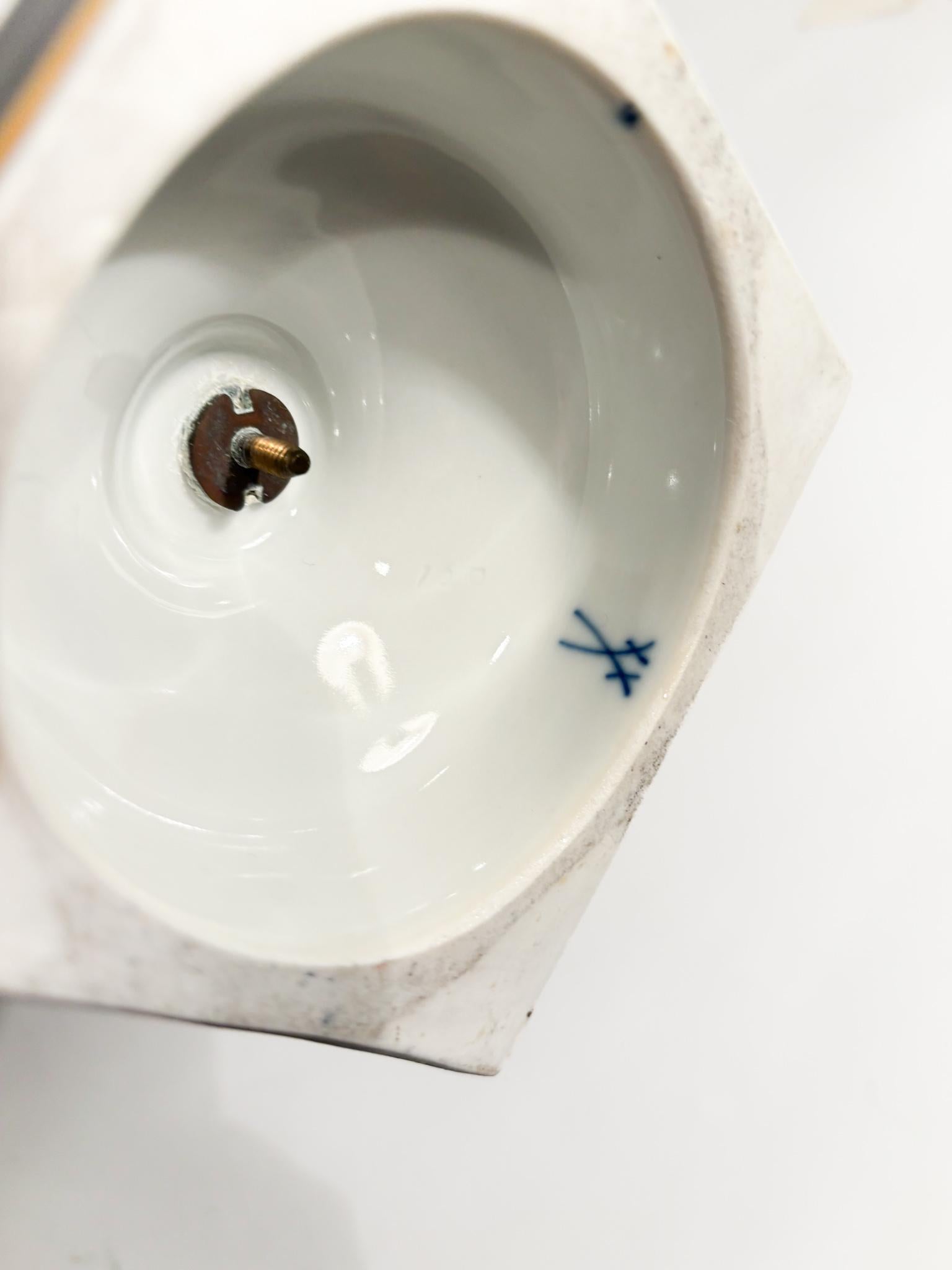 Vaso in Porcellana di Meissen Blu Cobalto Oro e Policromia del 1800 in vendita 5