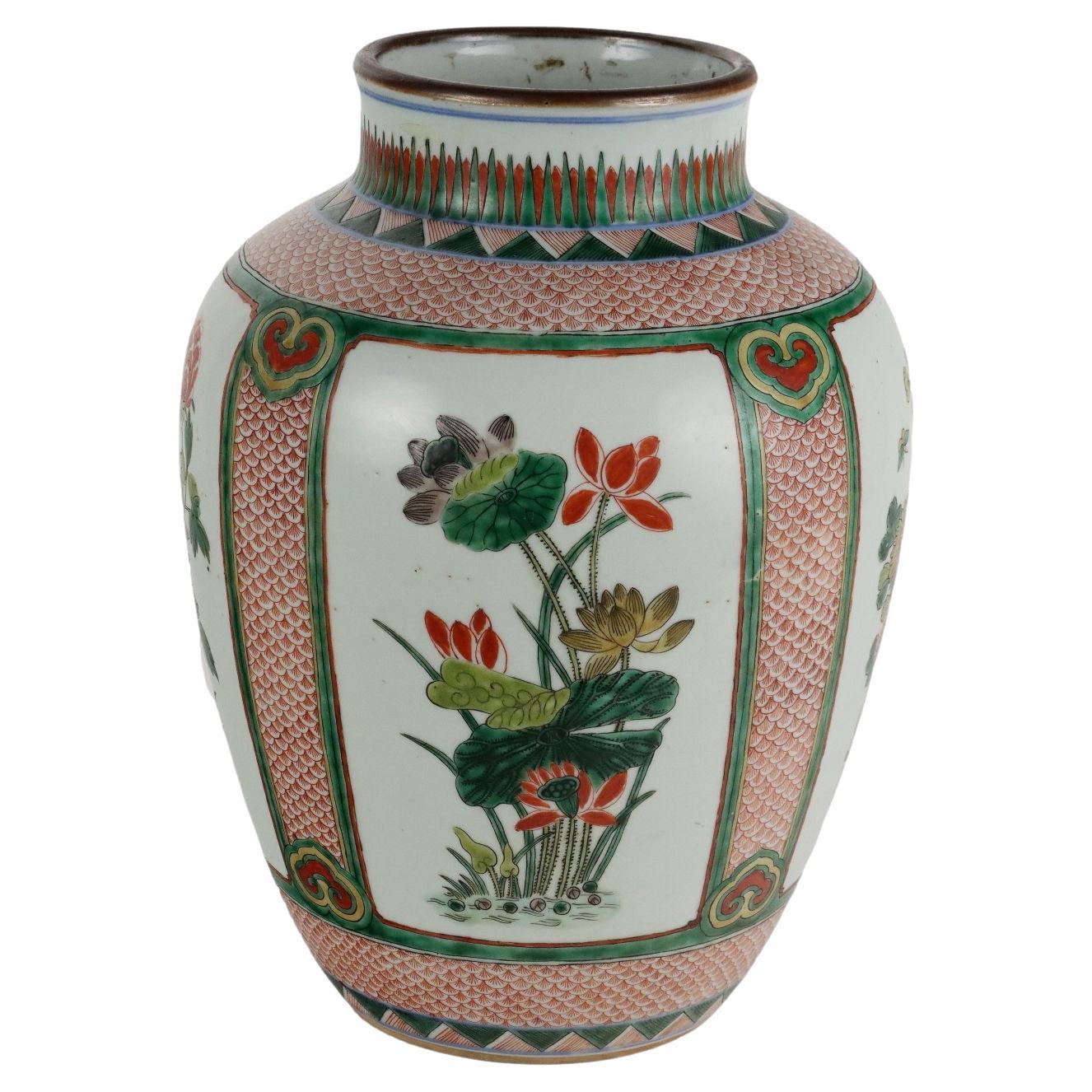 Porcelain Vase Painted with Wucai Enamel China Shunzhi Era (1644-1661) For Sale