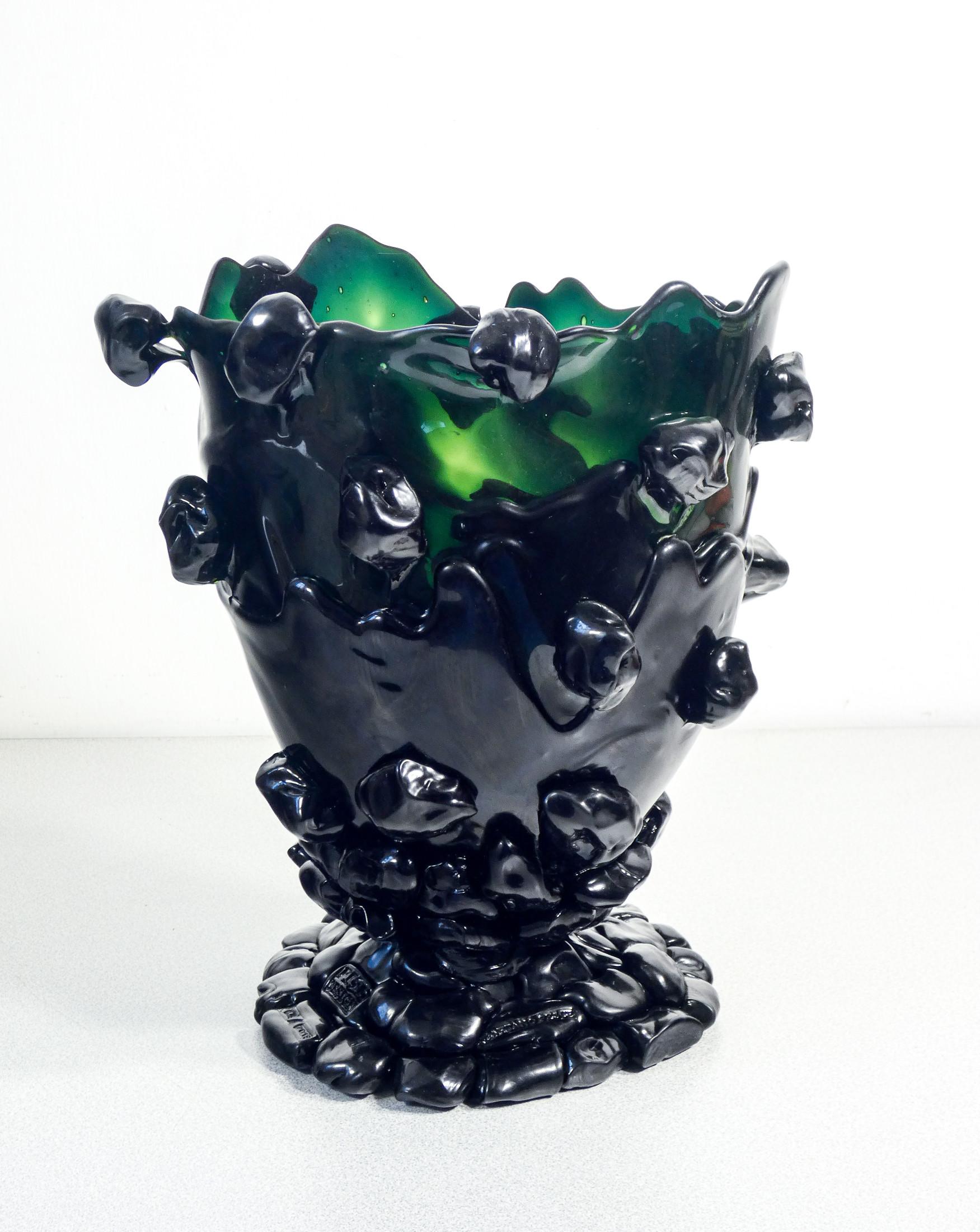 Periodo contemporaneo Vaso in resina 