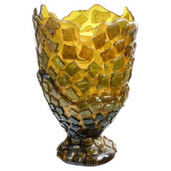 Vaso in resina "Rock" design Gaetano PESCE per FISH Design. Italia, 2017