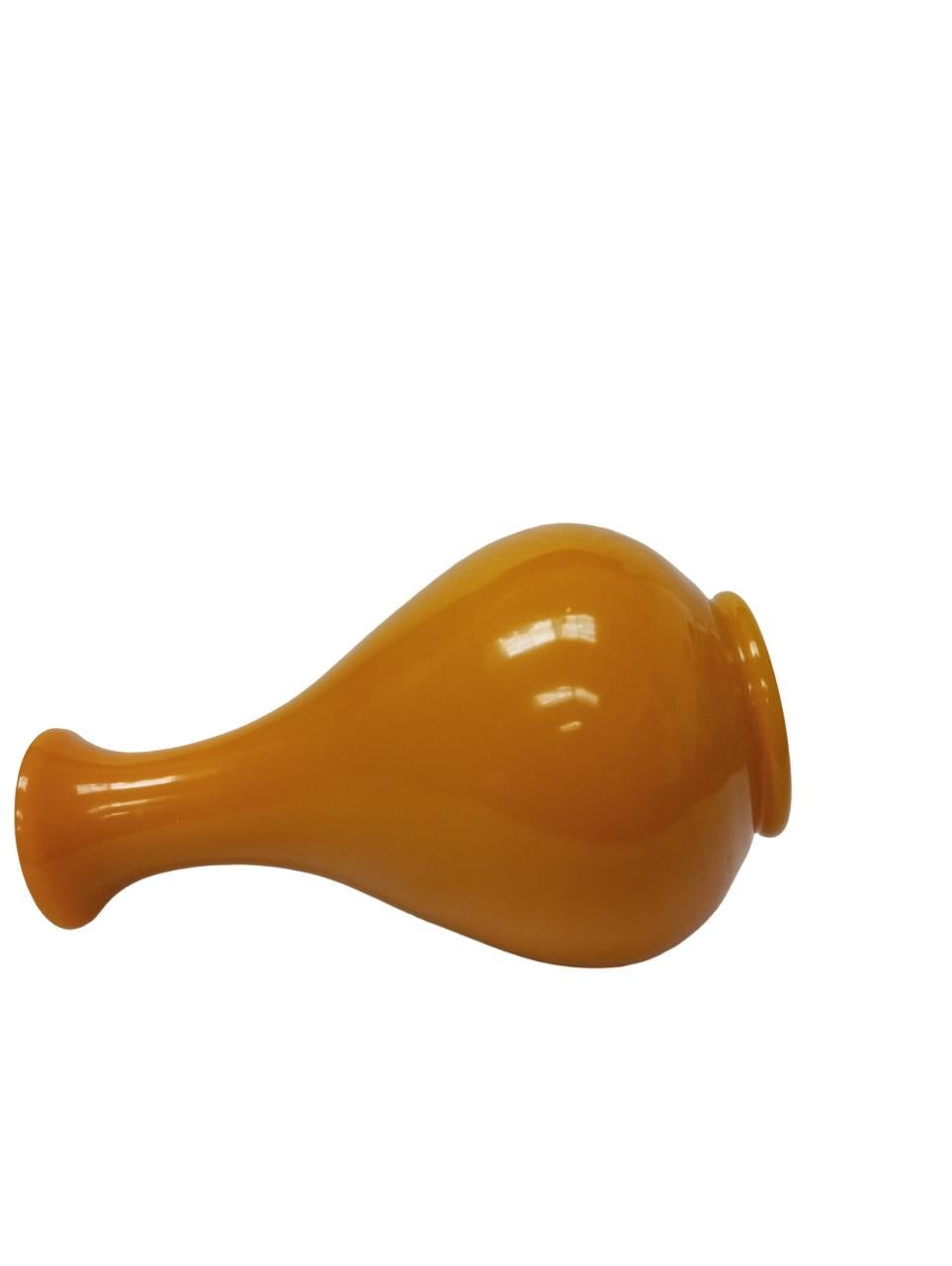 Vase en verre épais, ocre jaune, Pékin/Chine, sec. XX en vente 6