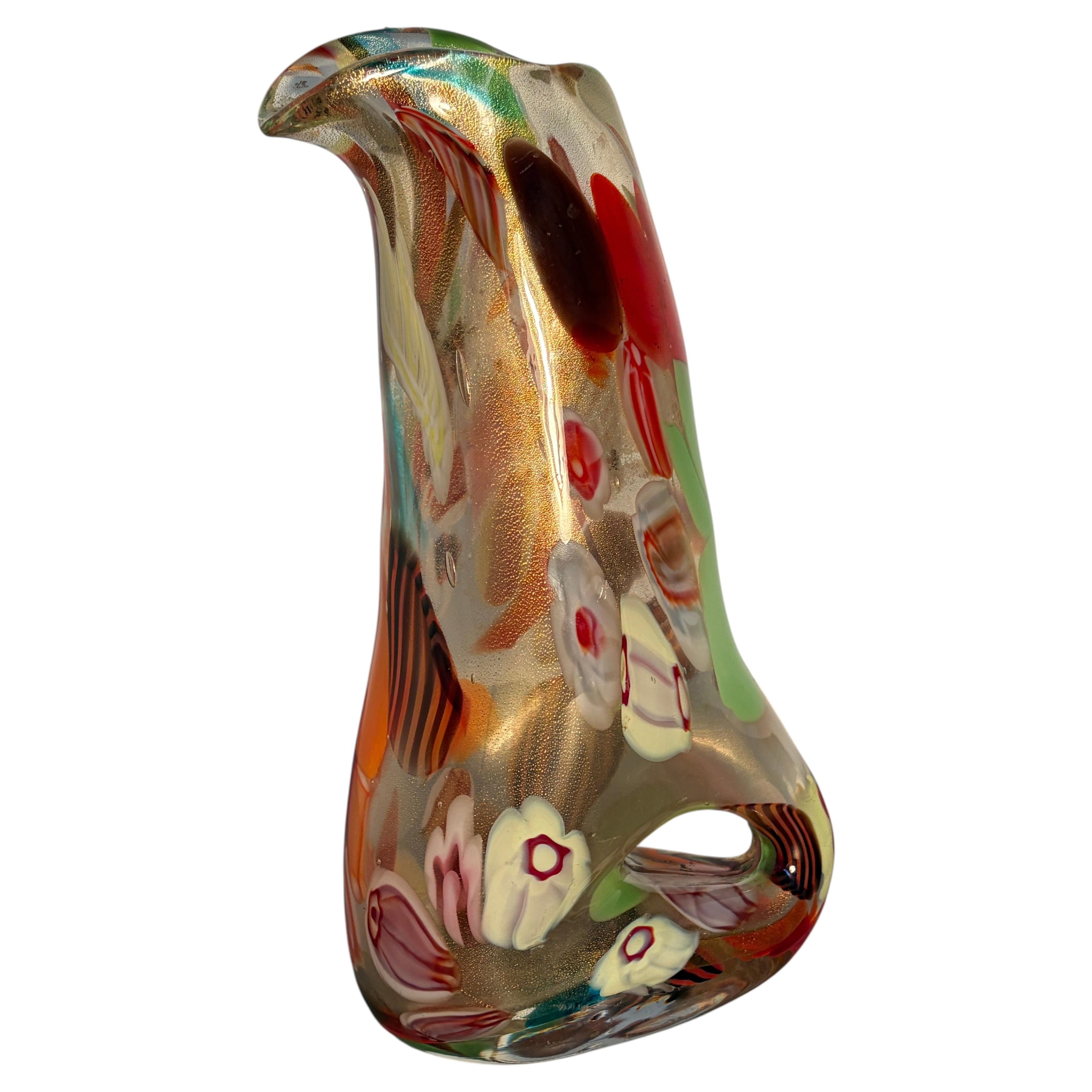 Kunstvolle Glasvase aus Murano, Aureliano Toso. im Angebot