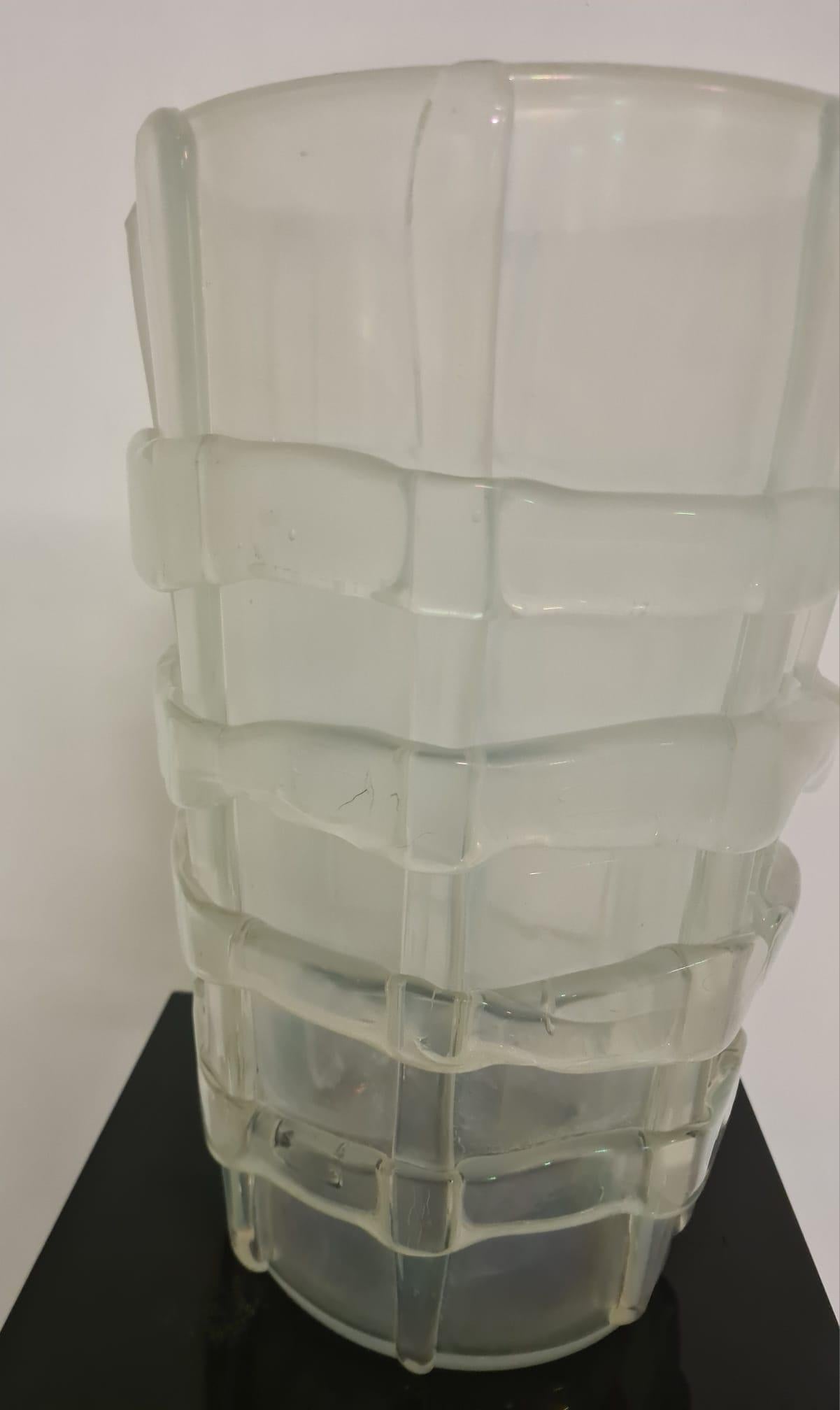 Jarrón de cristal iridiscente con aplicaciones de ercole Barovier para Ferro, Toso & Baro en venta 5