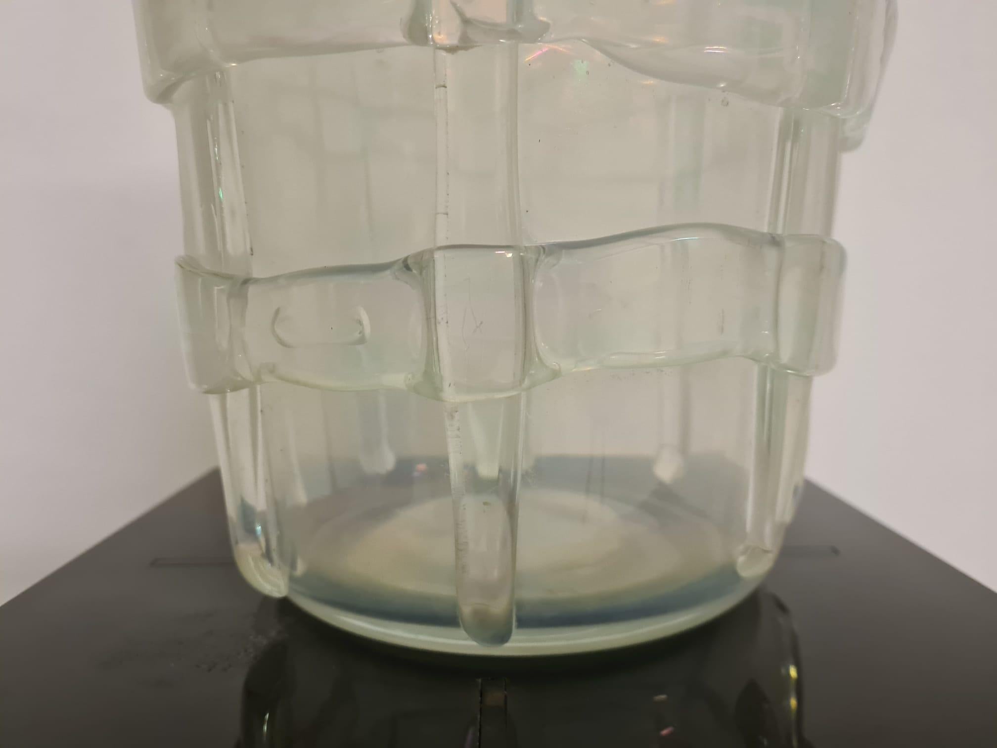 Jarrón de cristal iridiscente con aplicaciones de ercole Barovier para Ferro, Toso & Baro en venta 10