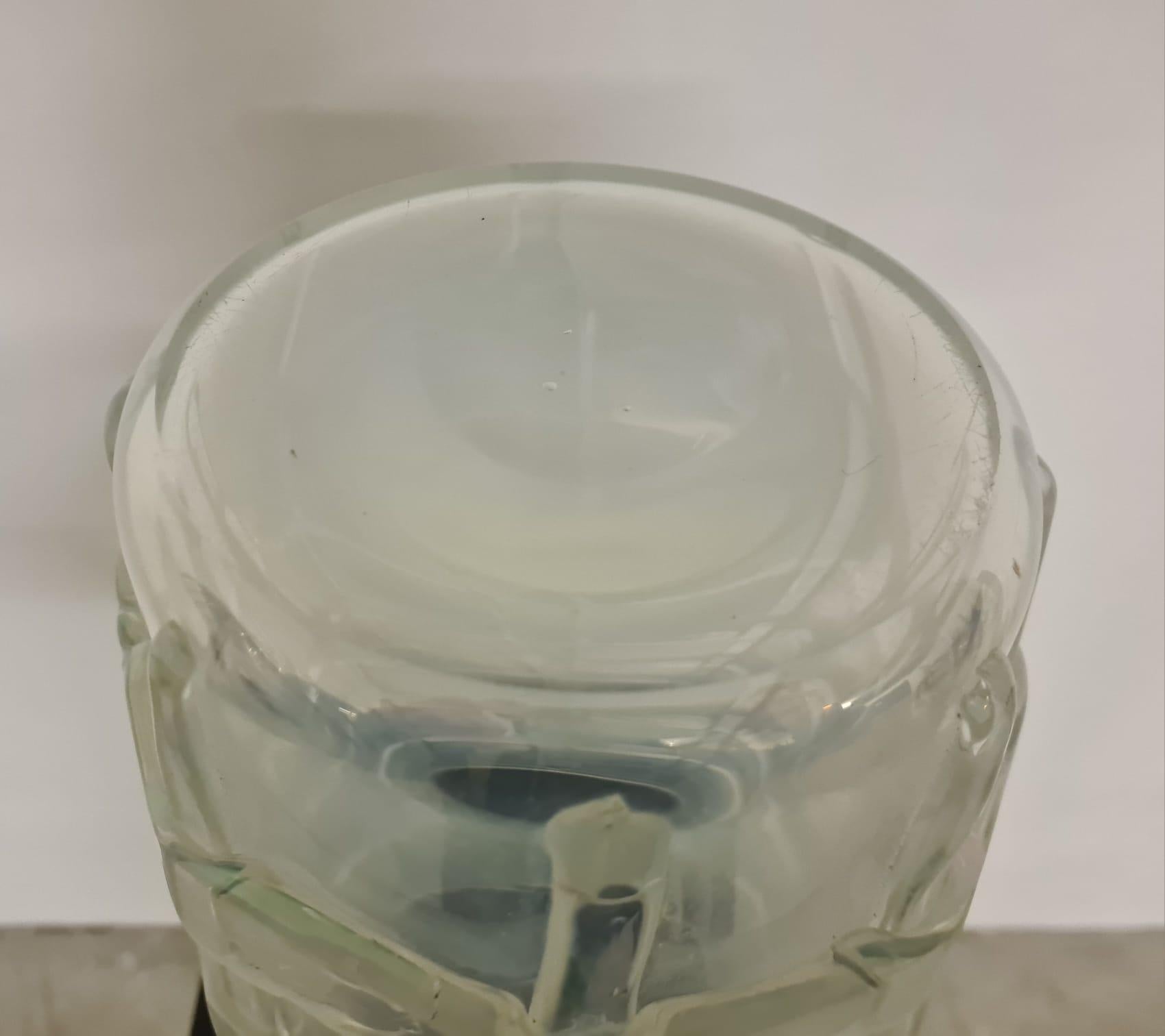 Jarrón de cristal iridiscente con aplicaciones de ercole Barovier para Ferro, Toso & Baro en venta 12