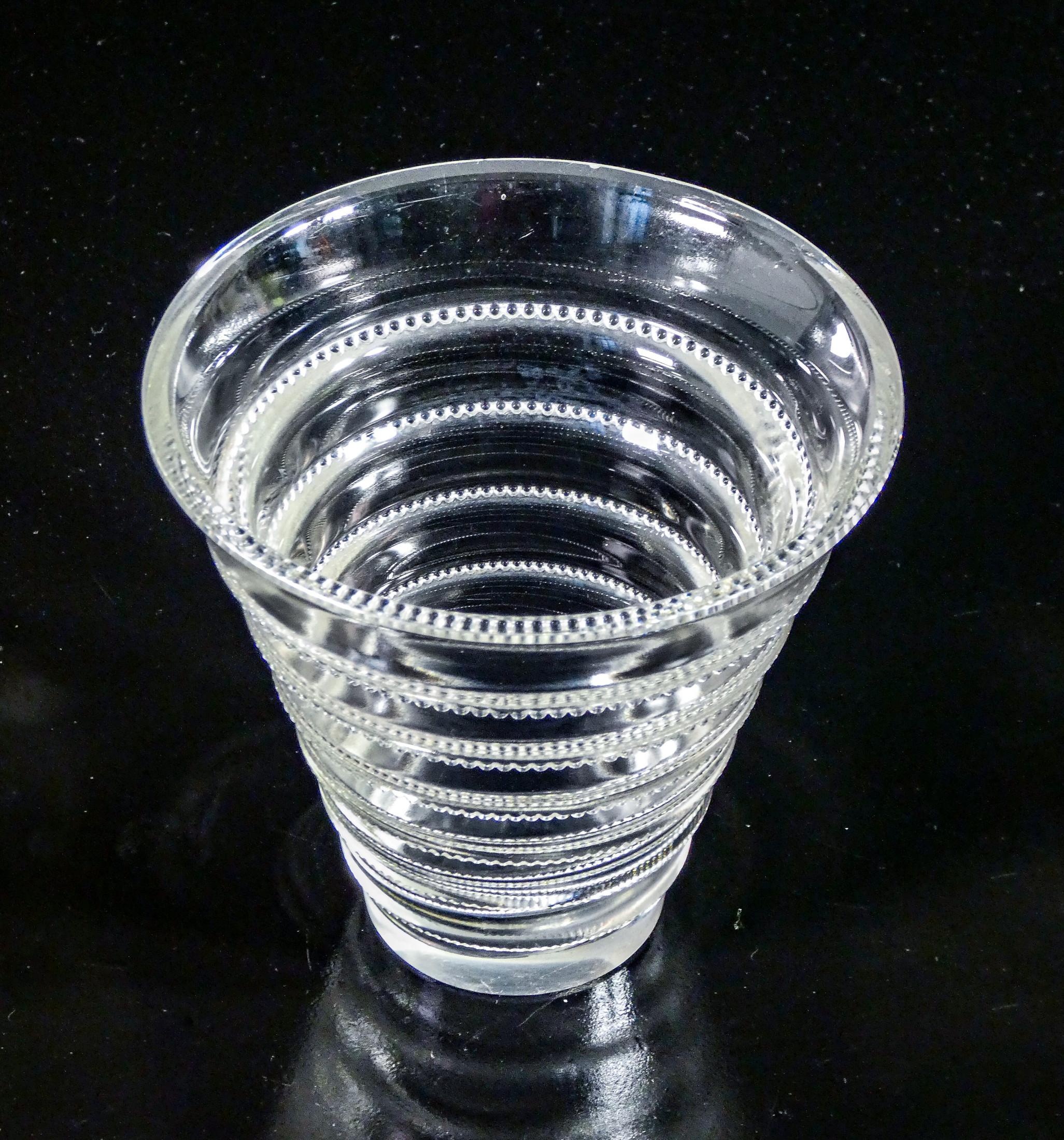 LALIQUE Meudon glass vase. France 1933 In Good Condition For Sale In Torino, IT