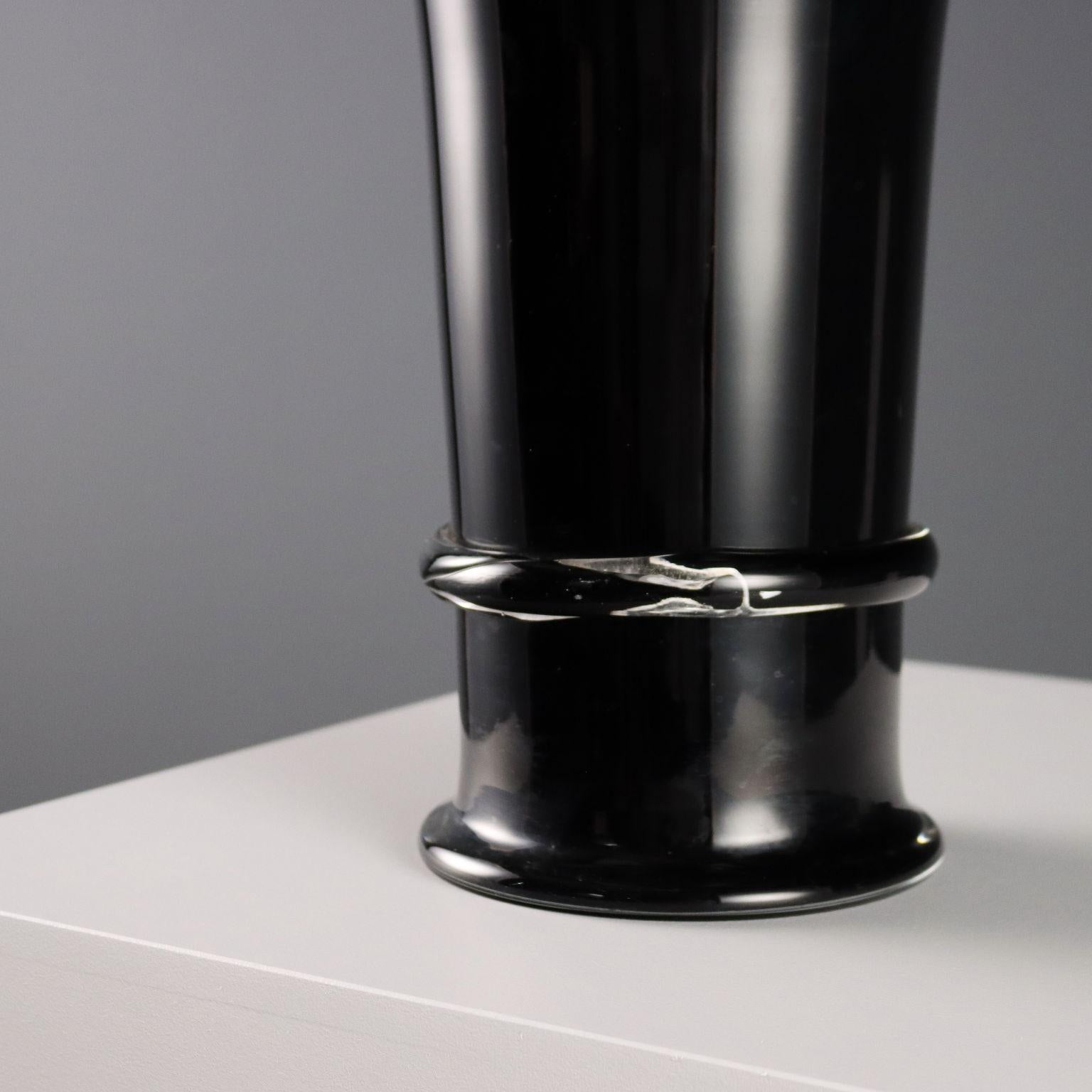Vaso in Vetro Nero Manifattura Seguso Vetri d'Arte anni 80 en Bueno estado para la venta en Milano, IT