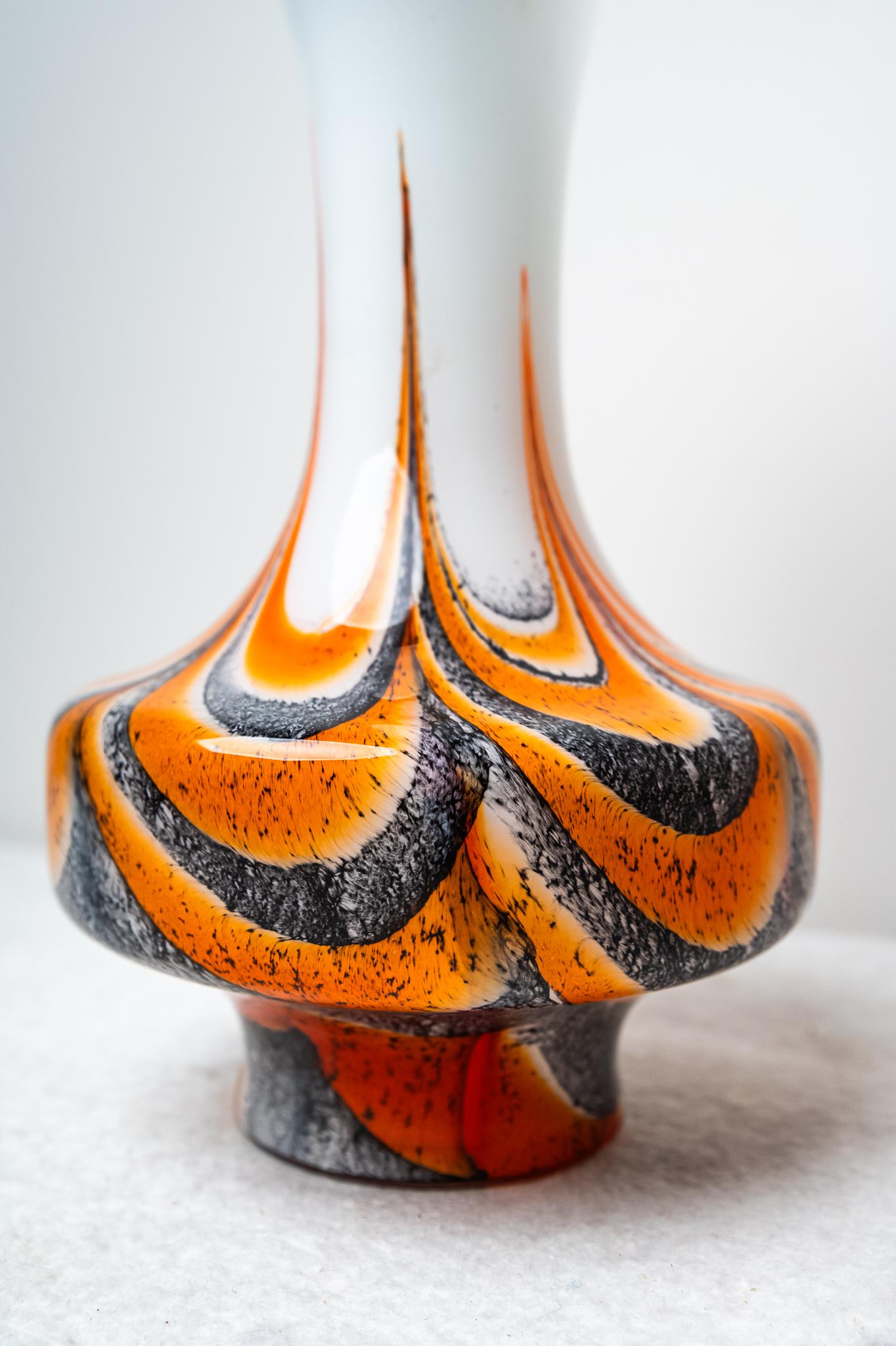 Mid-Century moderno Vaso in vetro opalino di Carlo Moretti, Italia, 1960 in vendita