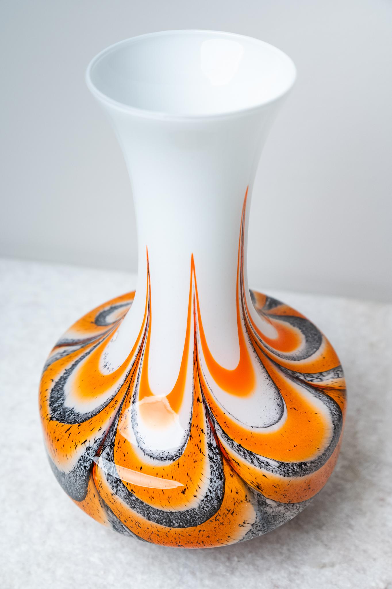 Vetro di Murano Vaso in vetro opalino di Carlo Moretti, Italia, 1960 in vendita