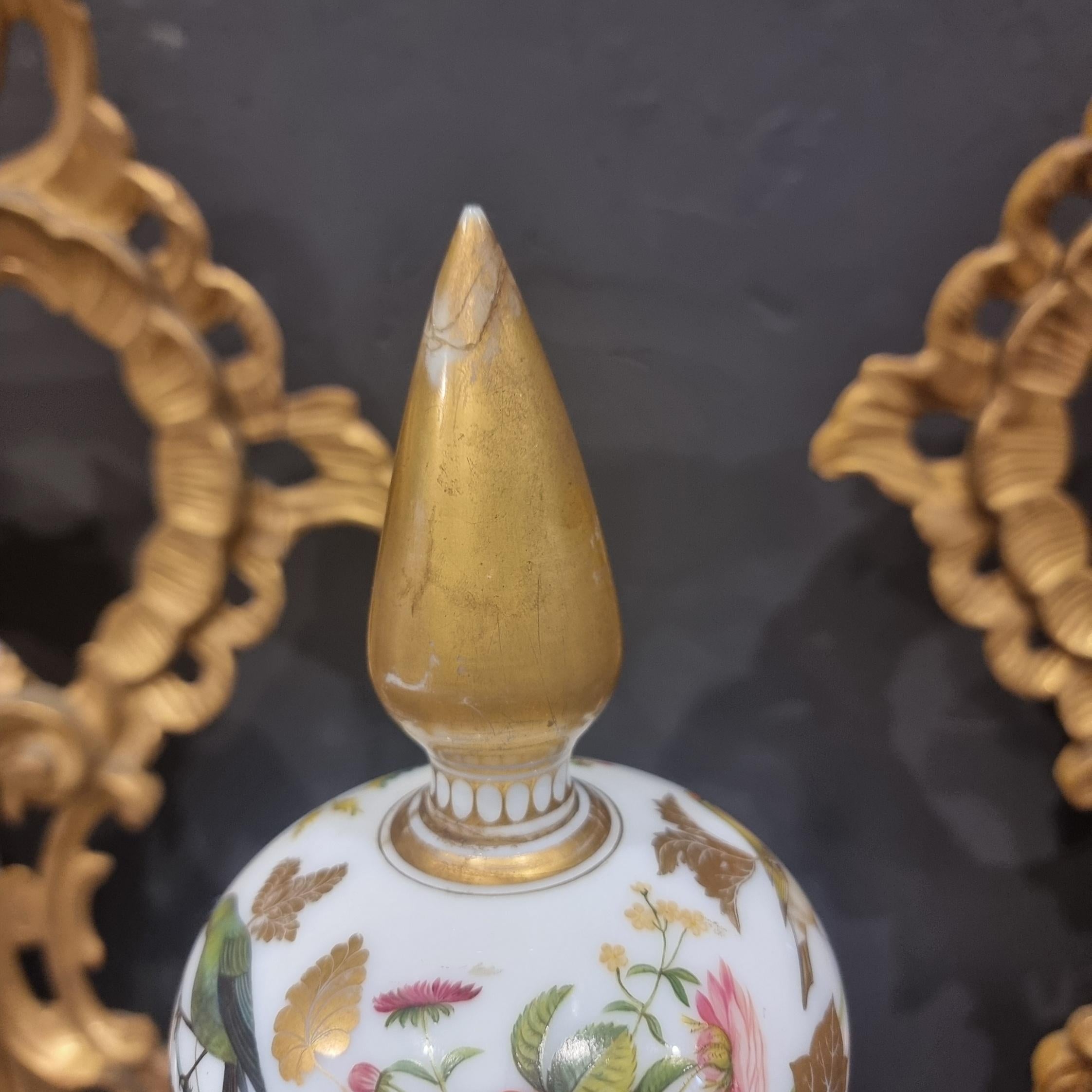 Vase en verre opalin Wilhelm Hofmann fin du 19ème siècle Bon état - En vente à Villa Verucchio, Emilia-Romagna
