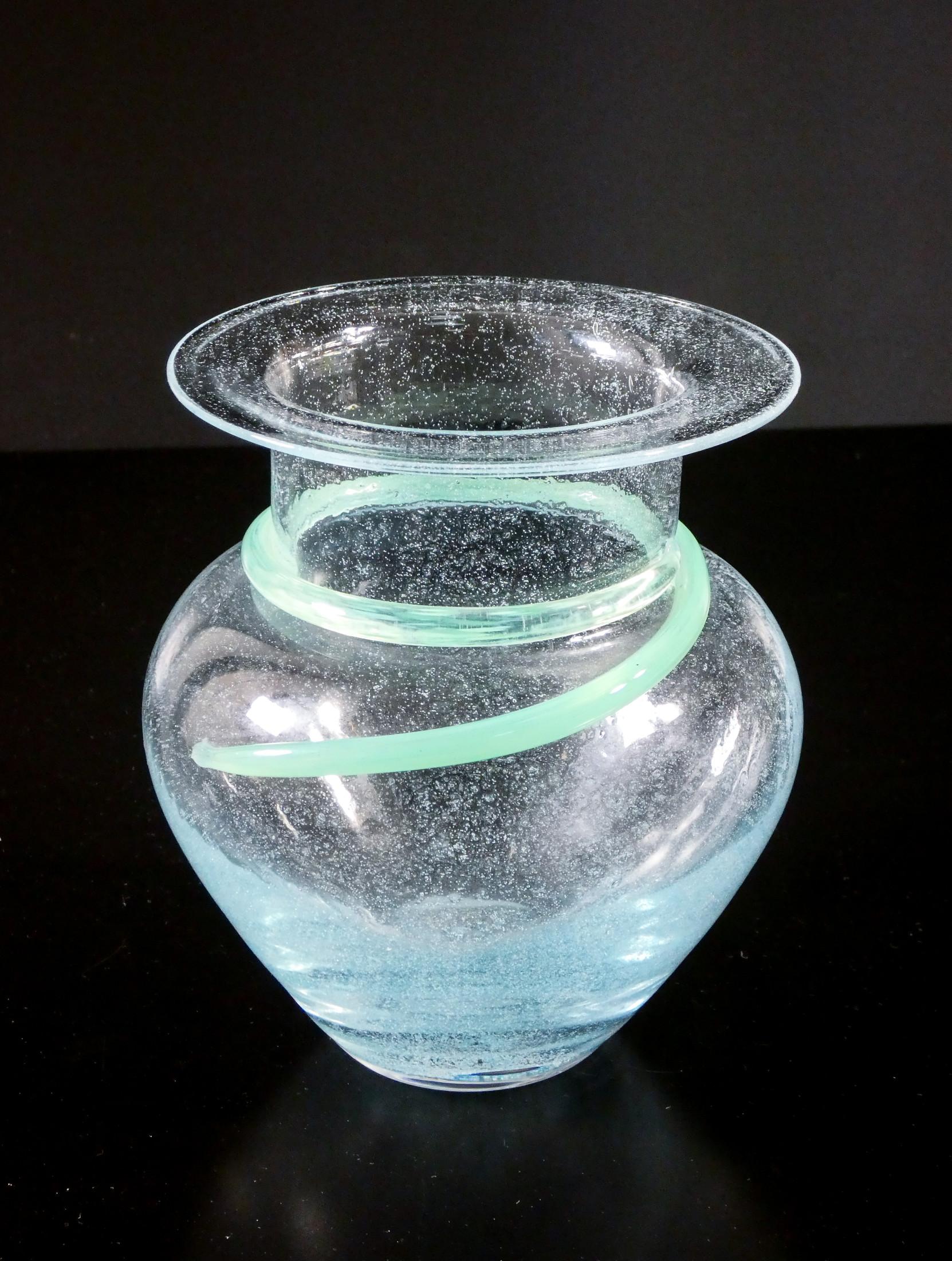 Swedish Athena blown glass vase, design Monica BACKSTROM for KOSTA BODA. 1980s For Sale